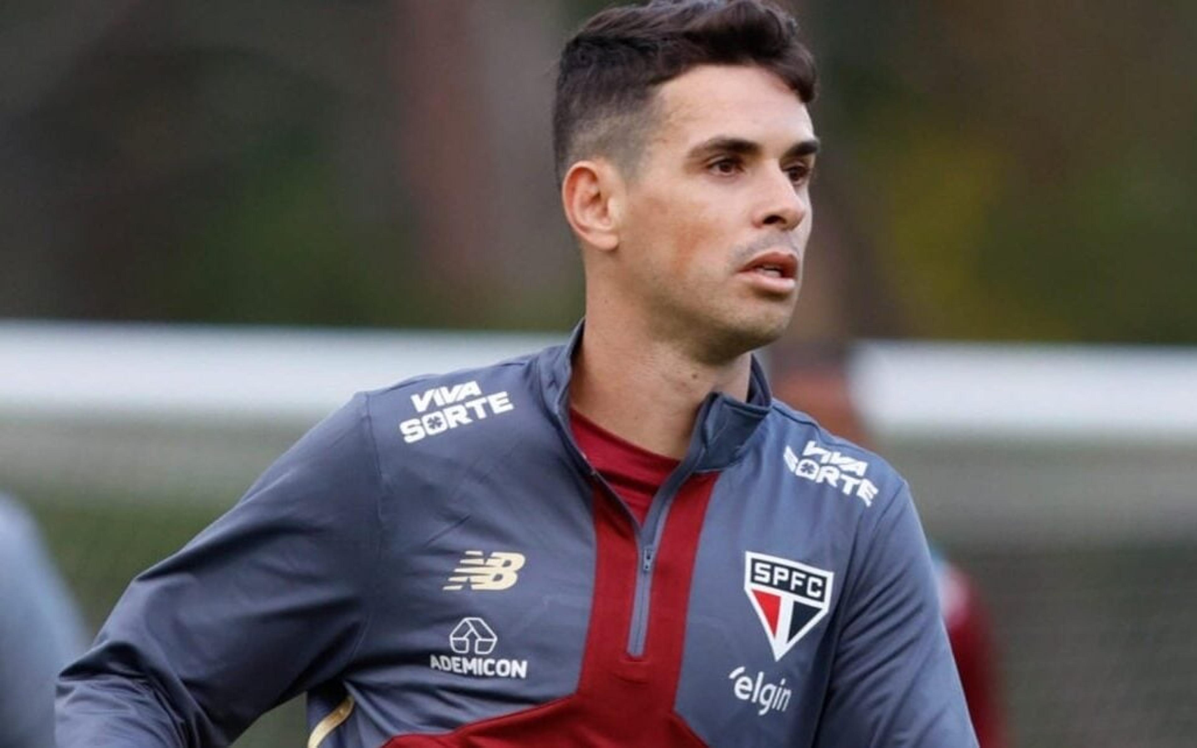 São Paulo: Oscar mira ser o grande nome da janela e estreia contra ‘concorrentes’