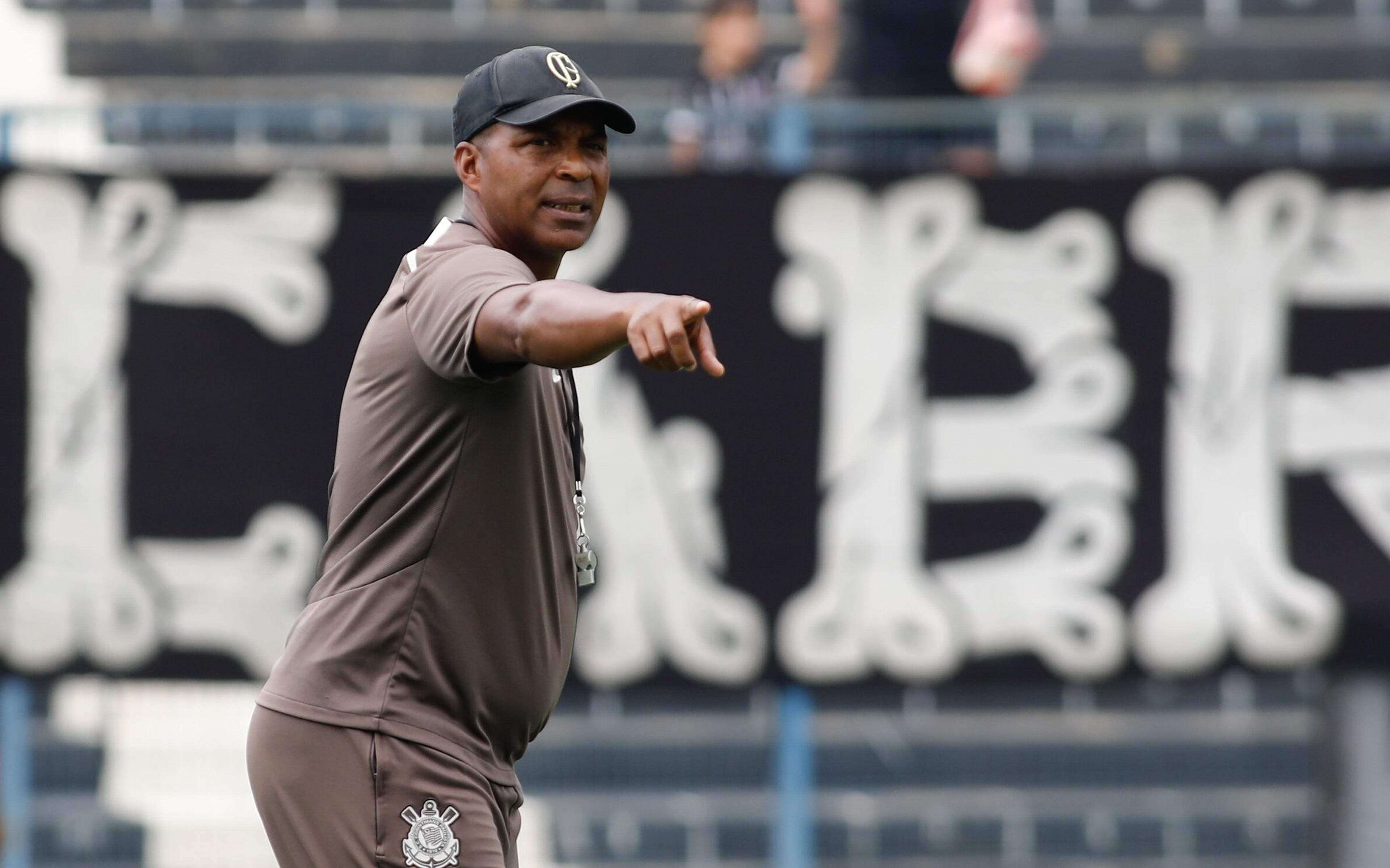 Final da Copinha: Bahia minimiza torcida única, e técnico do Corinthians valoriza aprendizado