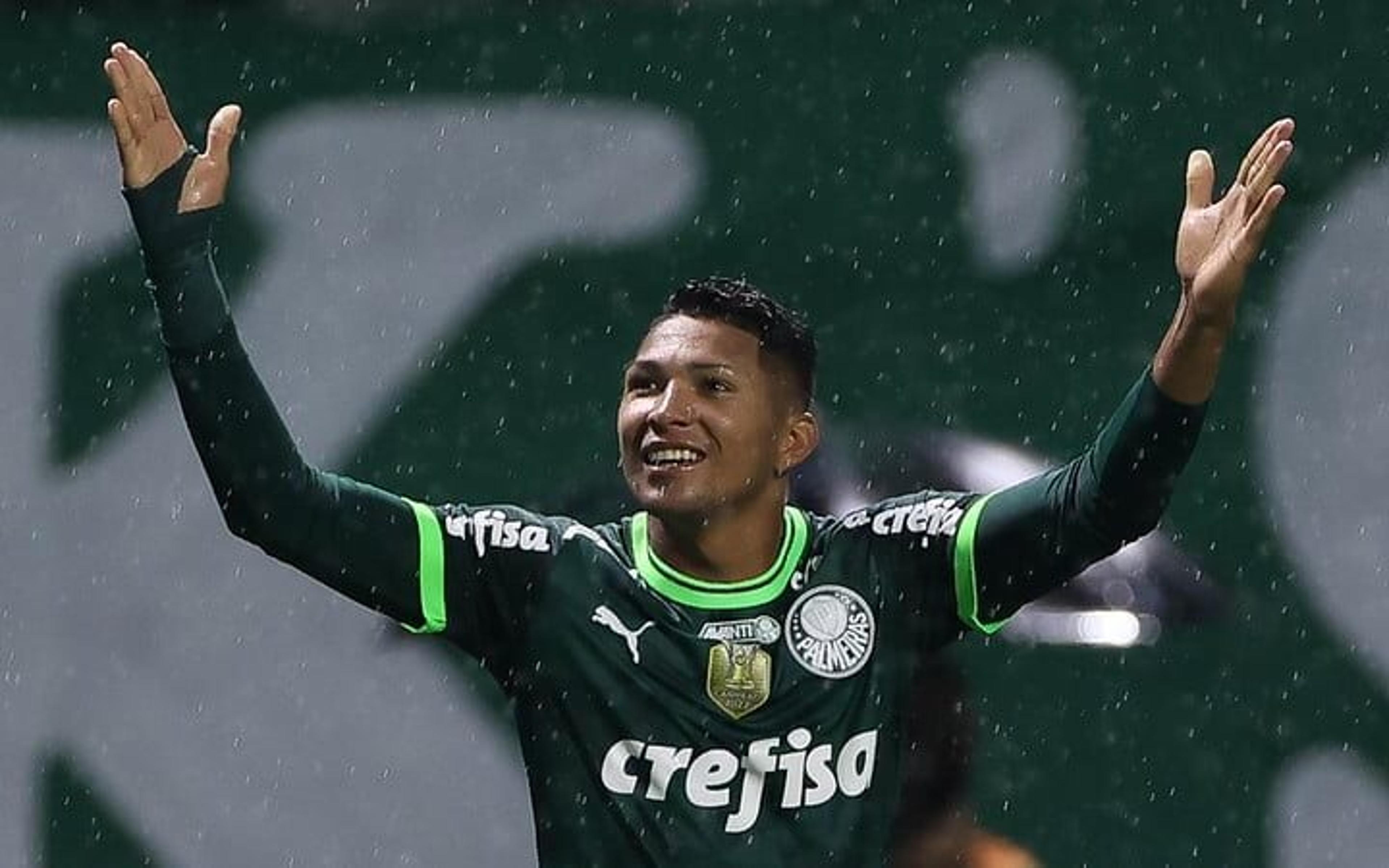 Com Santos de olho, Palmeiras abre semana para definir futuro de Rony