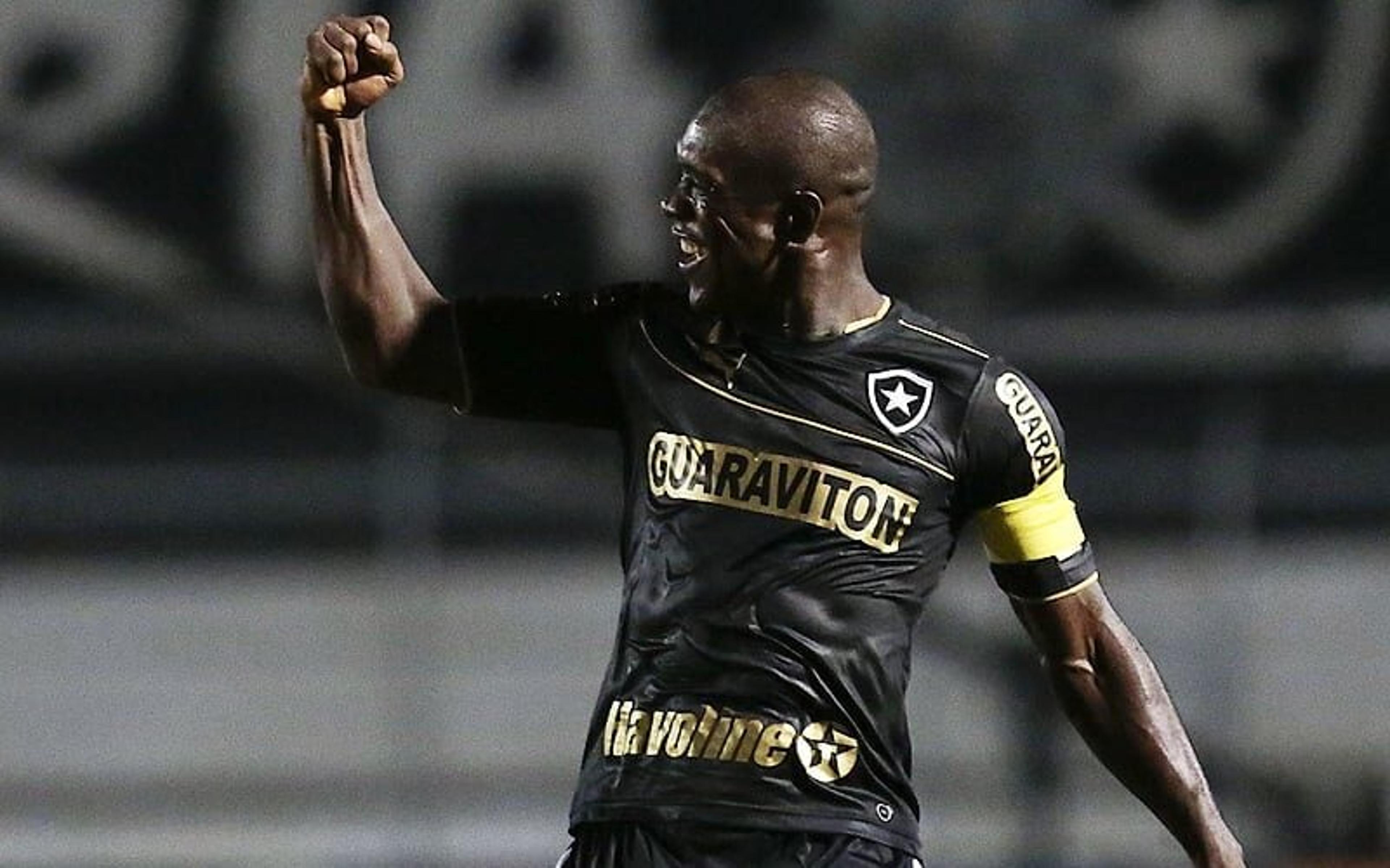 Seedorf no Botafogo: relembre uma das maiores contratações do futebol brasileiro