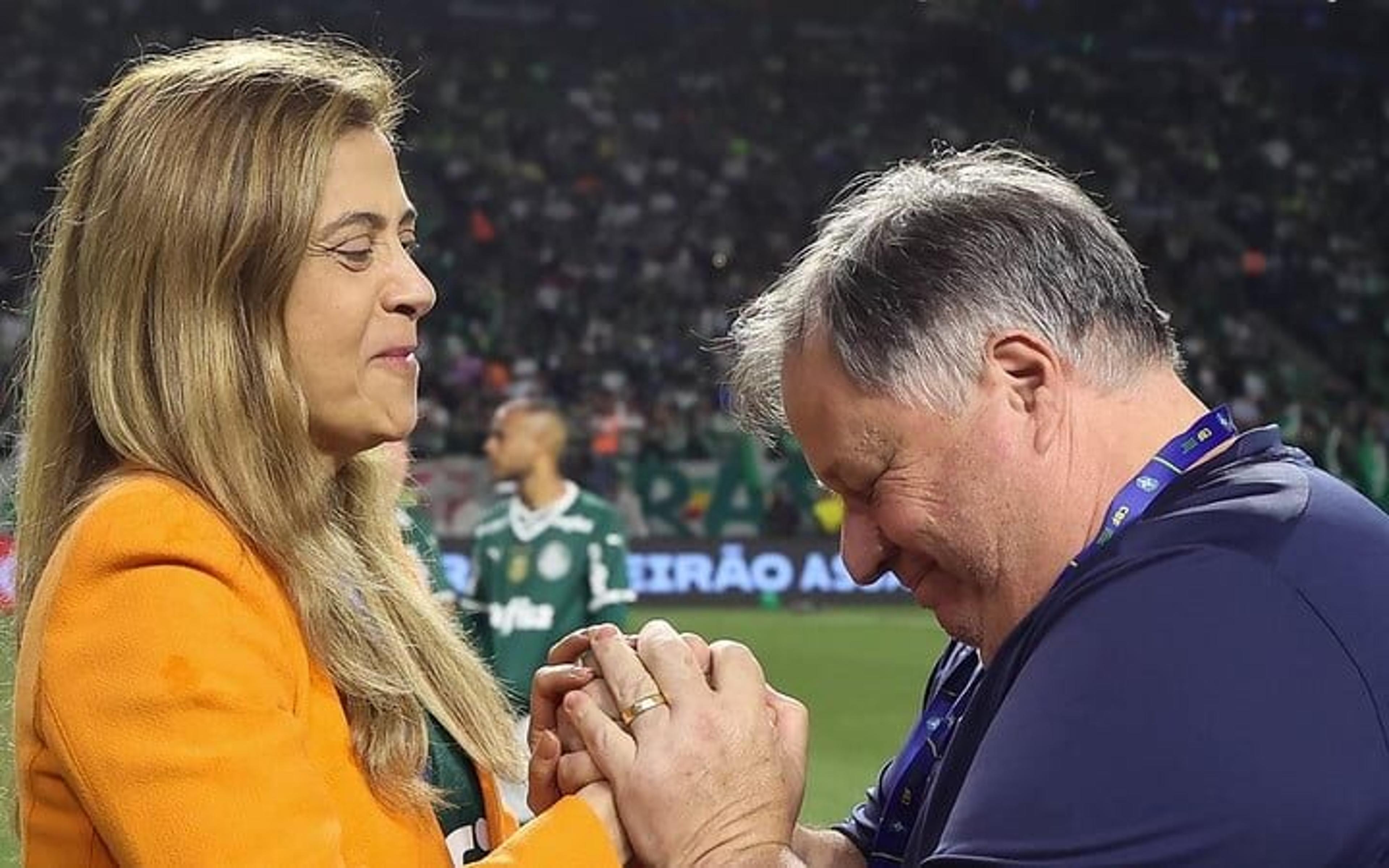 Leila não cogita demissão de Barros no Palmeiras, apesar de protestos da torcida