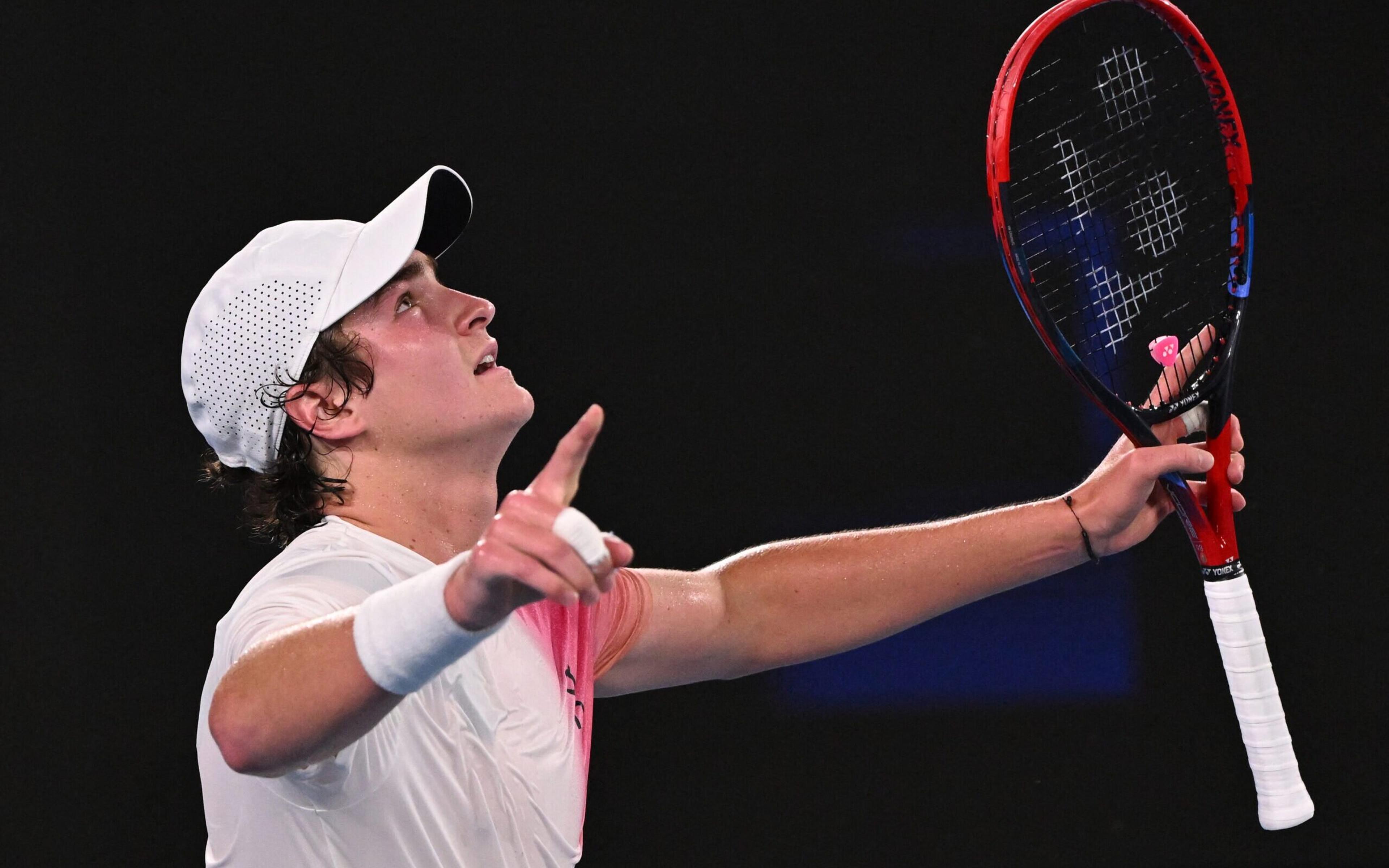 Brad Gilbert enaltece João Fonseca e vê brasileiro no ATP Finals: ‘Gostei do que estou vendo’