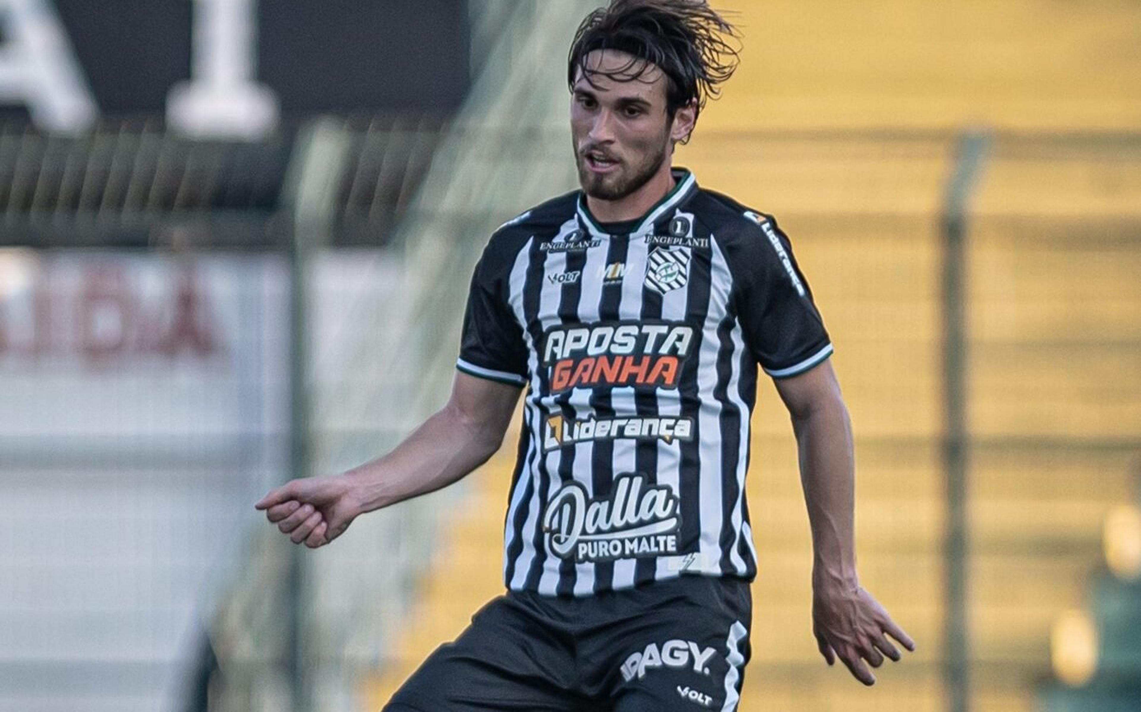 JP Iseppe, volante do Figueirense, comenta as suas expectativas para a temporada