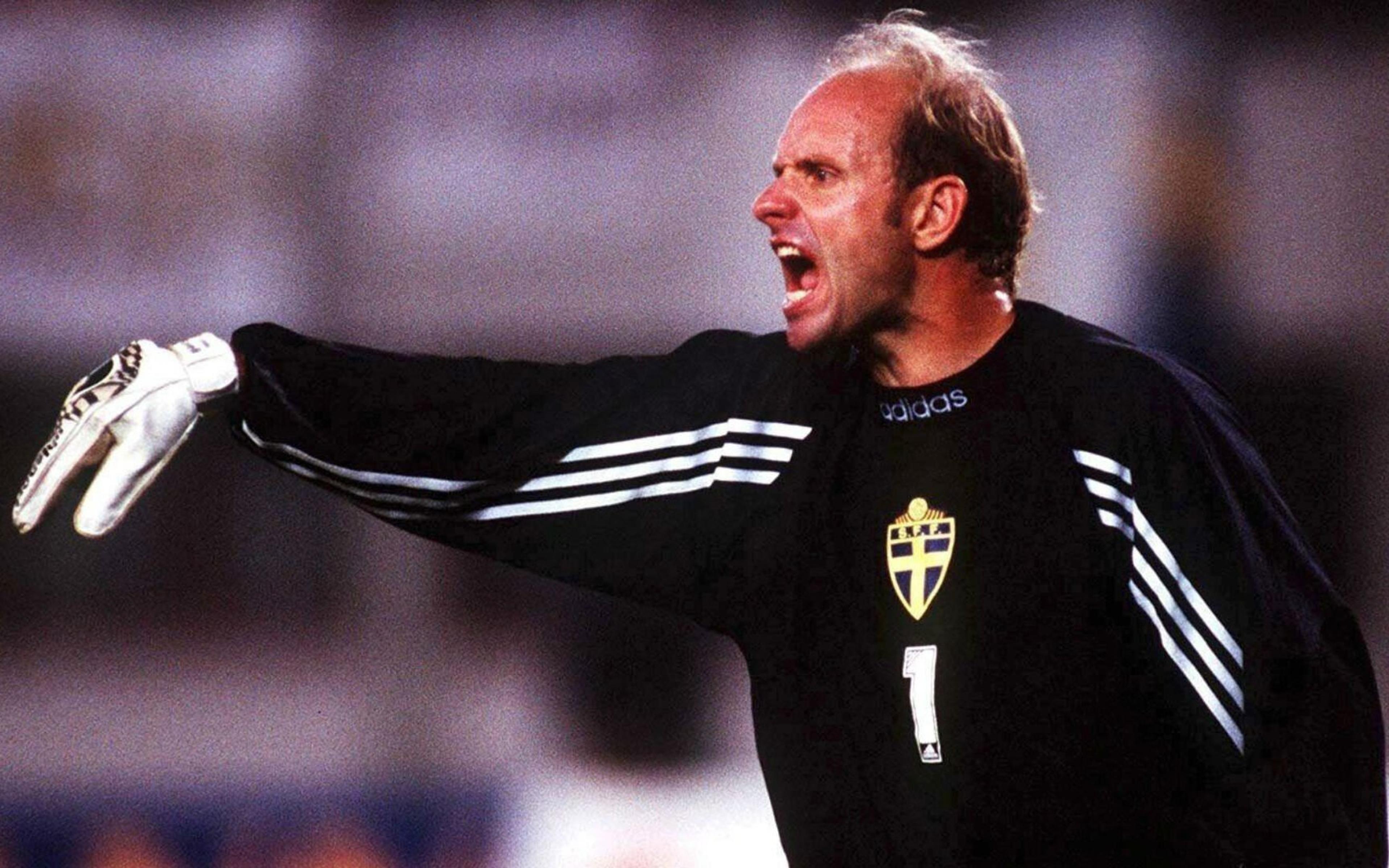 Por onde anda Thomas Ravelli, ex-goleiro da Suécia?