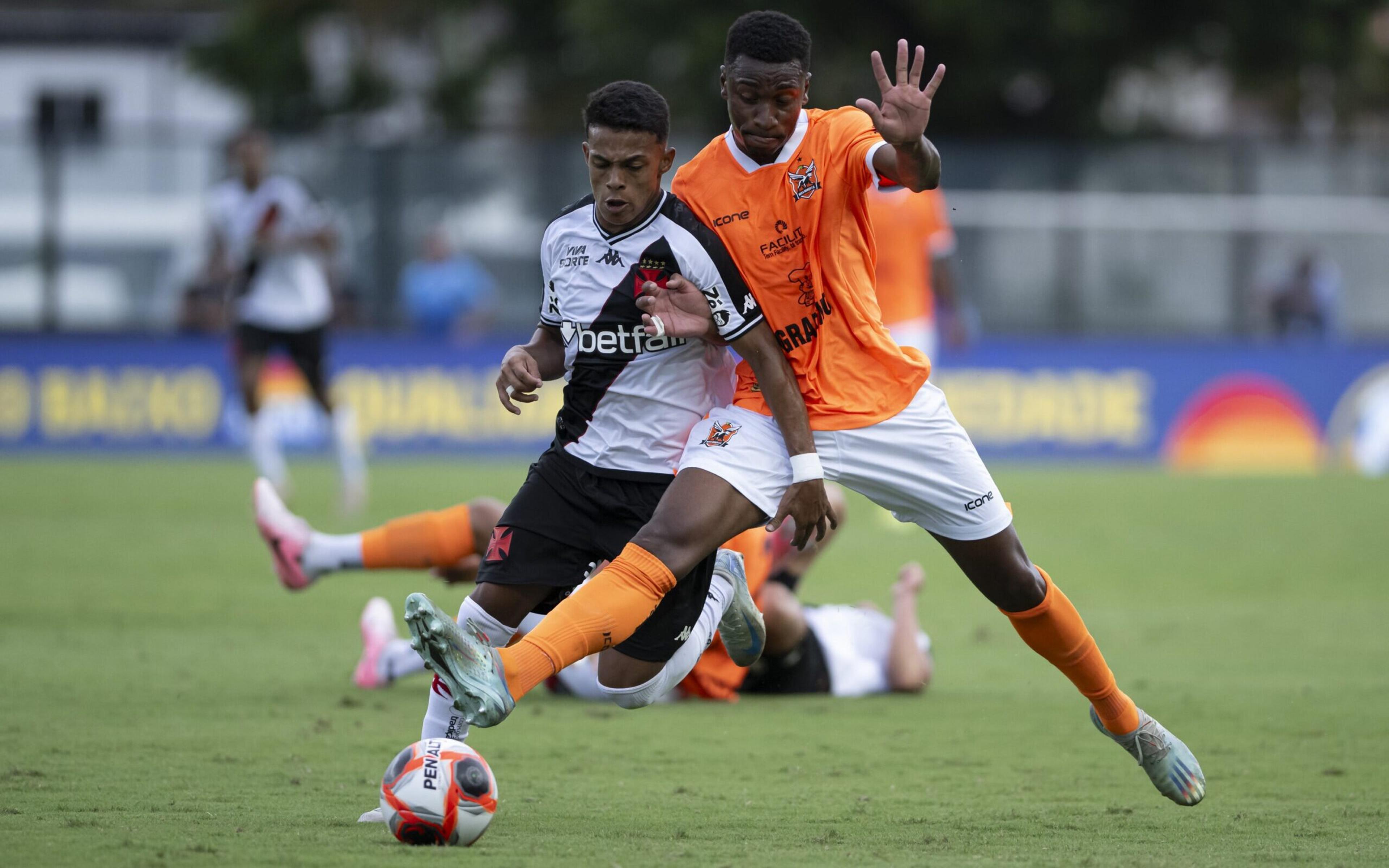 Vasco fica no empate com o Nova Iguaçu na estreia no Campeonato Carioca