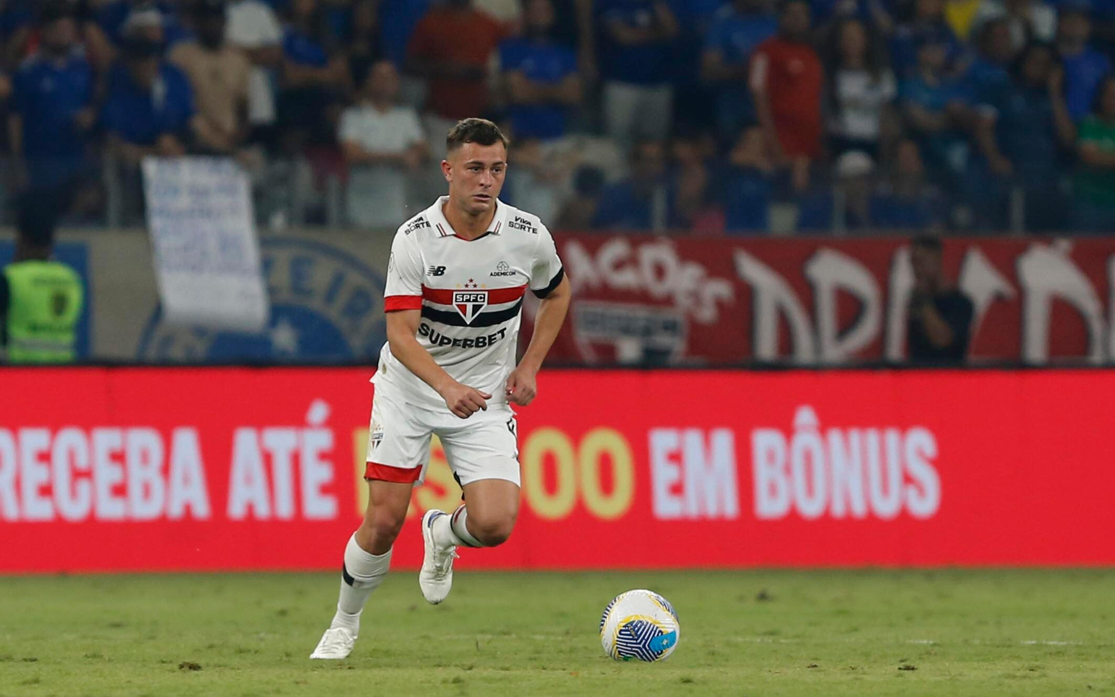 São Paulo encaminha rescisão contratual de  Santiago Longo