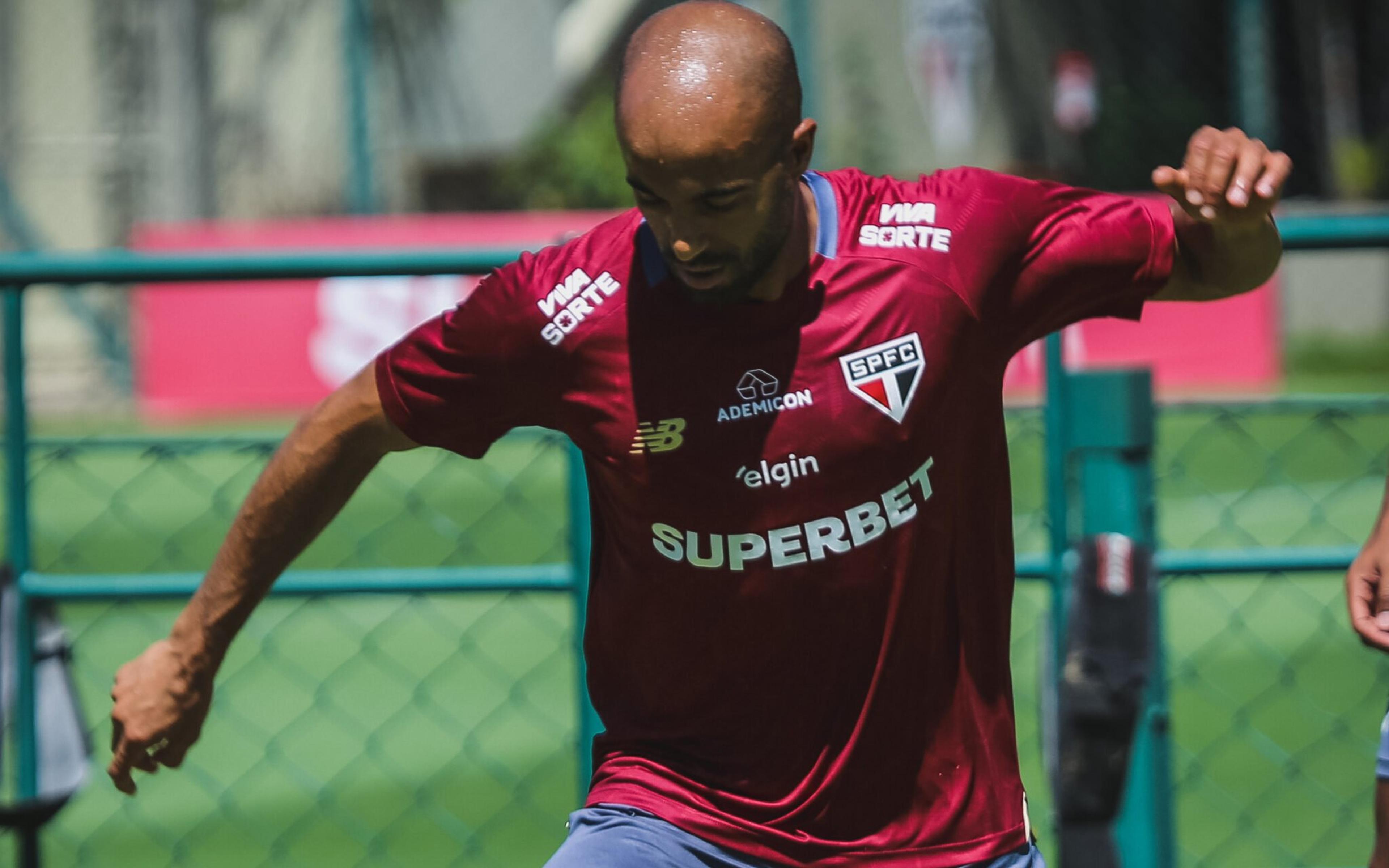 Dupla de veteranos se reapresenta com reservas do São Paulo após clássico