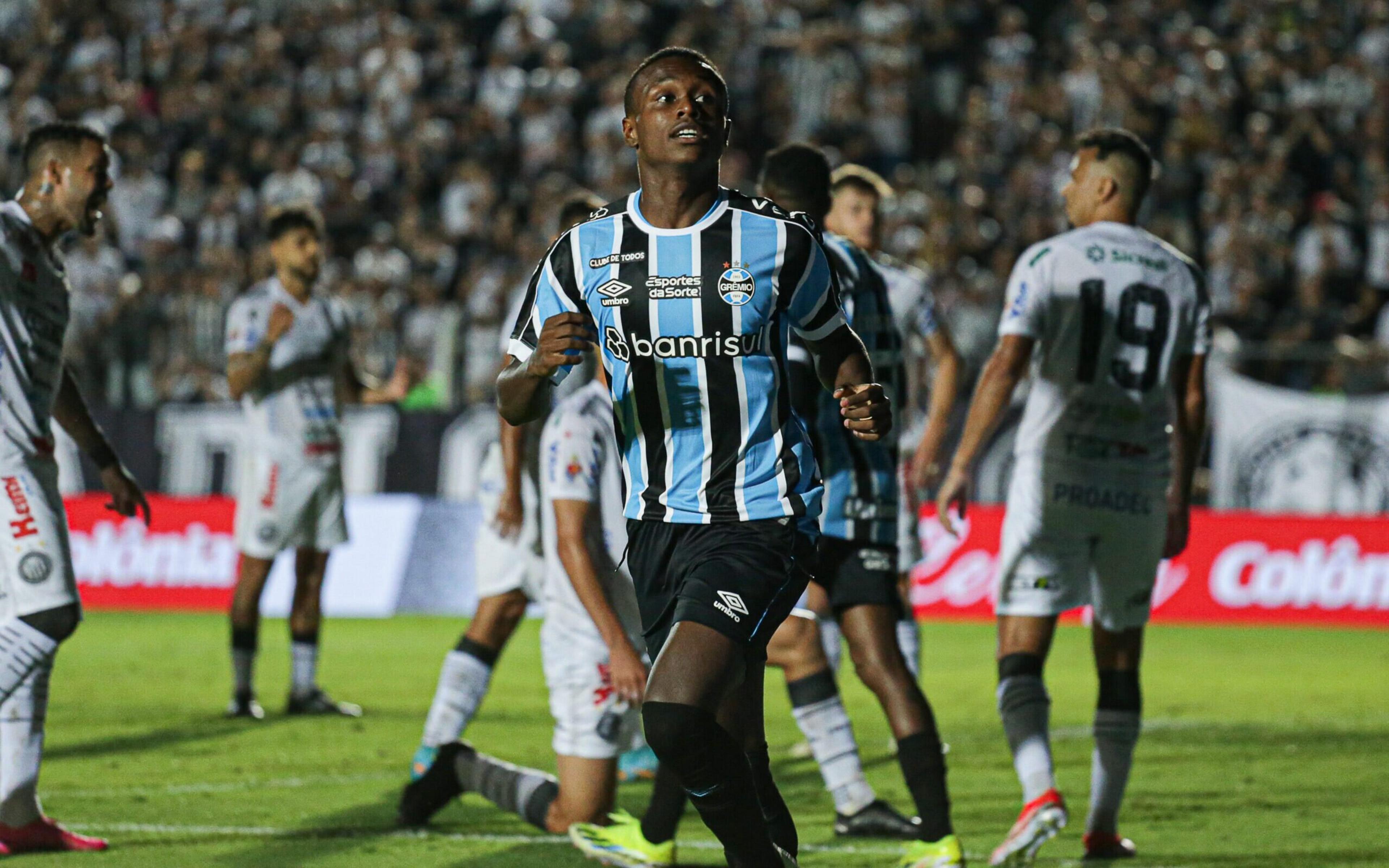 Botafogo acerta a contratação de Nathan Fernandes