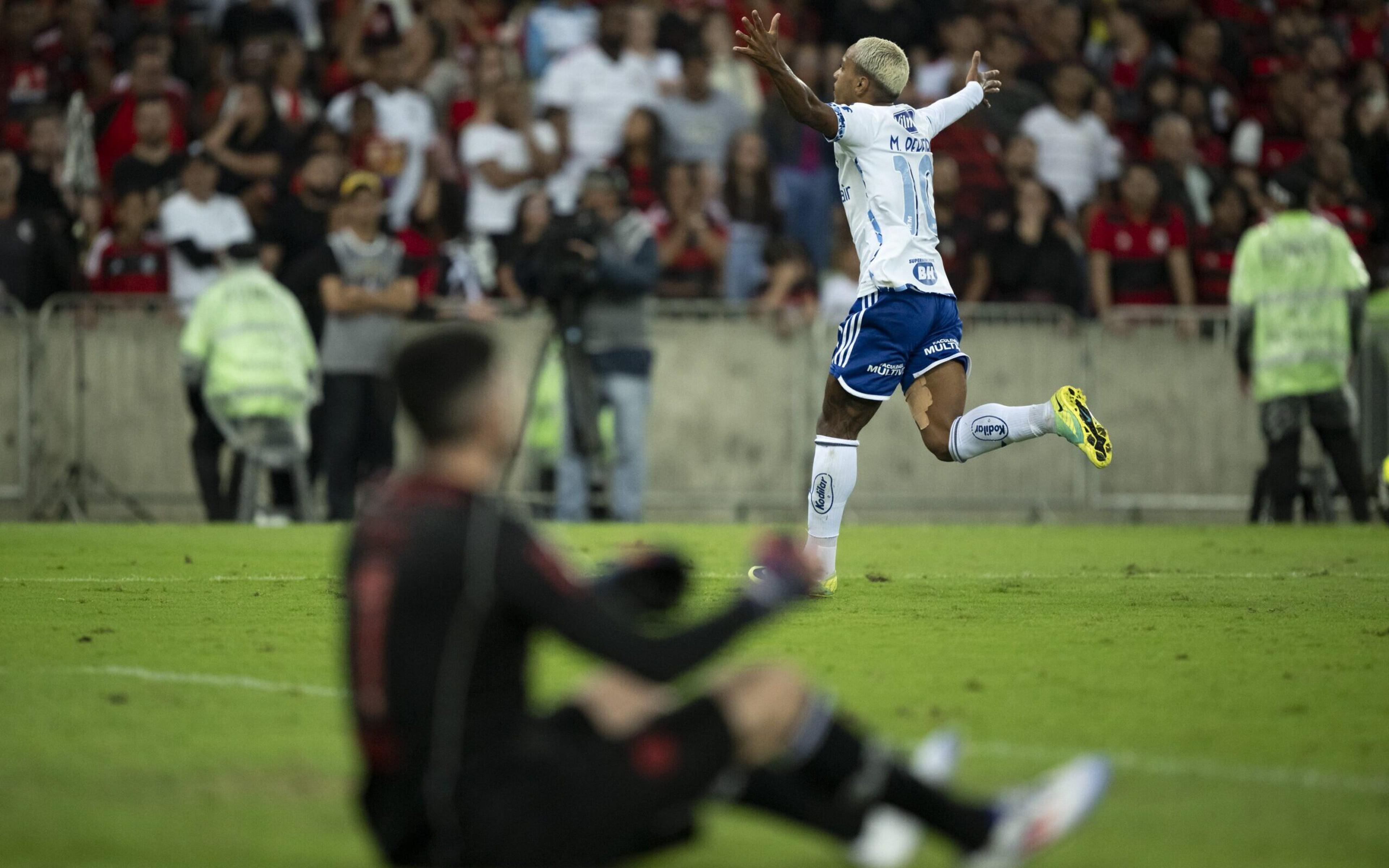 Flamengo e Cruzeiro encerram negociação sem acordo de troca