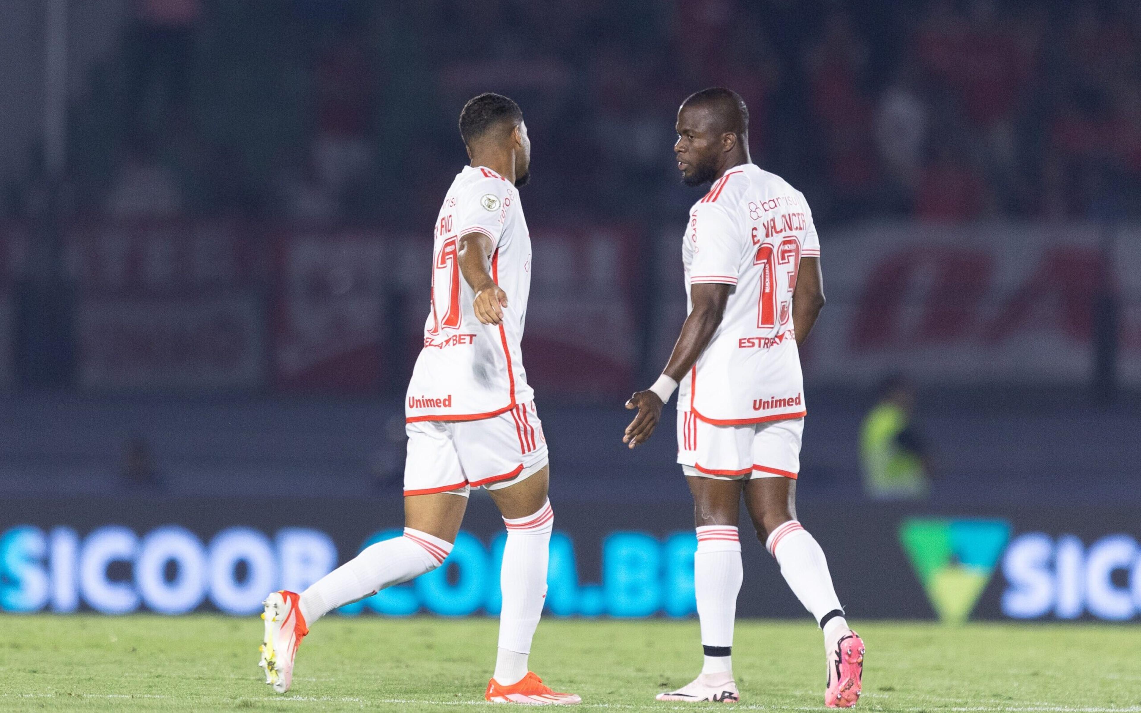 Internacional vence São Luiz e vai à semifinal do Gauchão; veja os gols