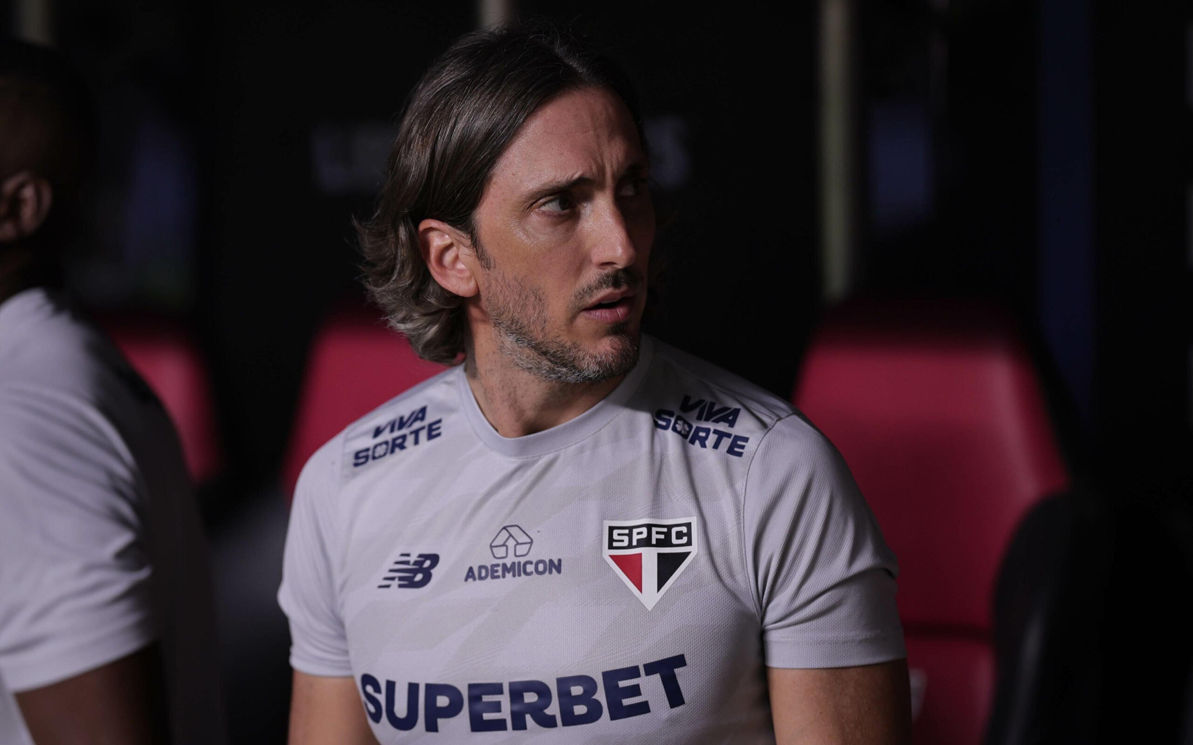 Jornalistas criticam Zubeldía após São Paulo x Velo Clube: ‘Time involuiu’