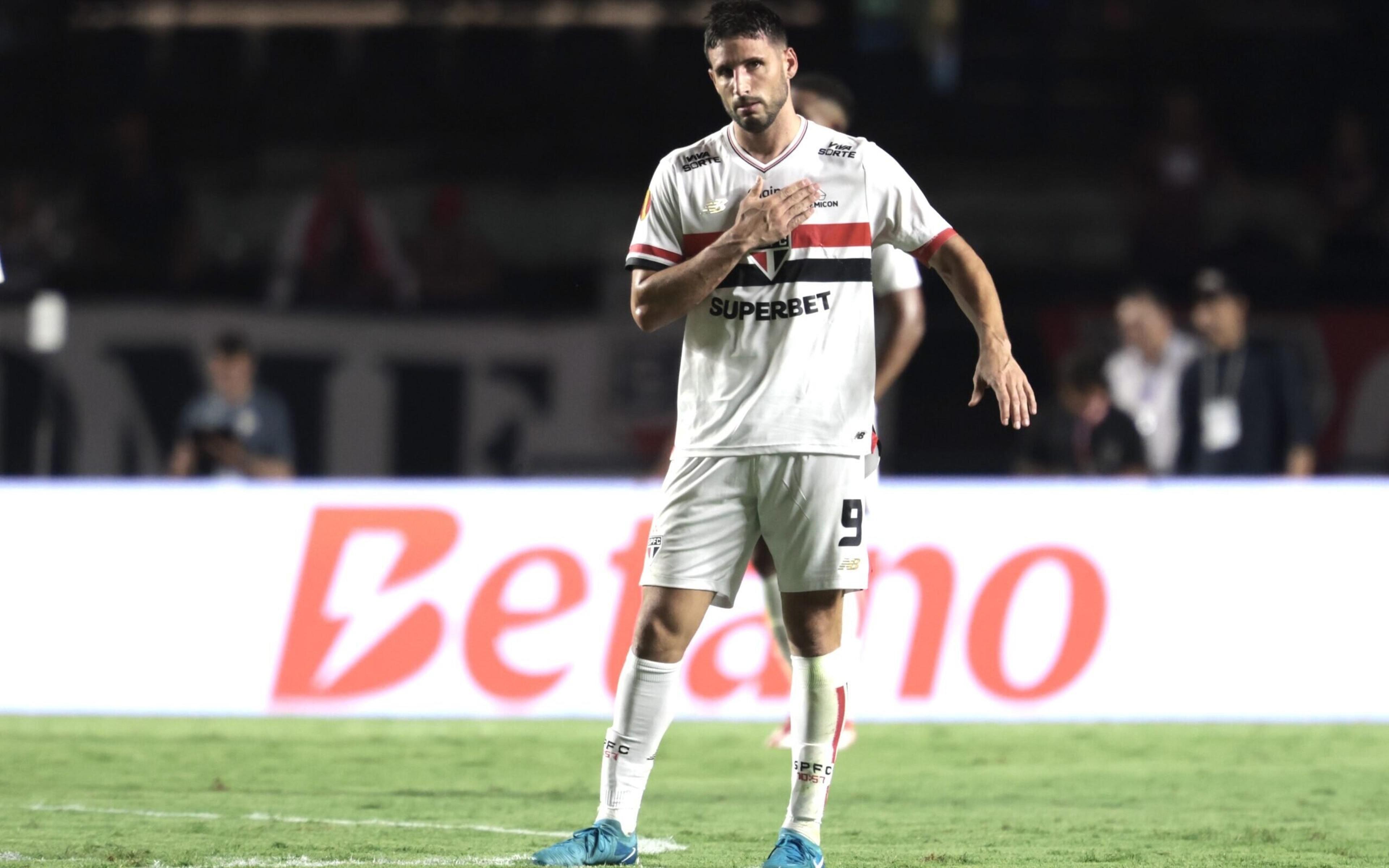 Calleri desencanta e brinca sobre primeiro gol do São Paulo contra o Mirassol: ‘Toquei na bola’