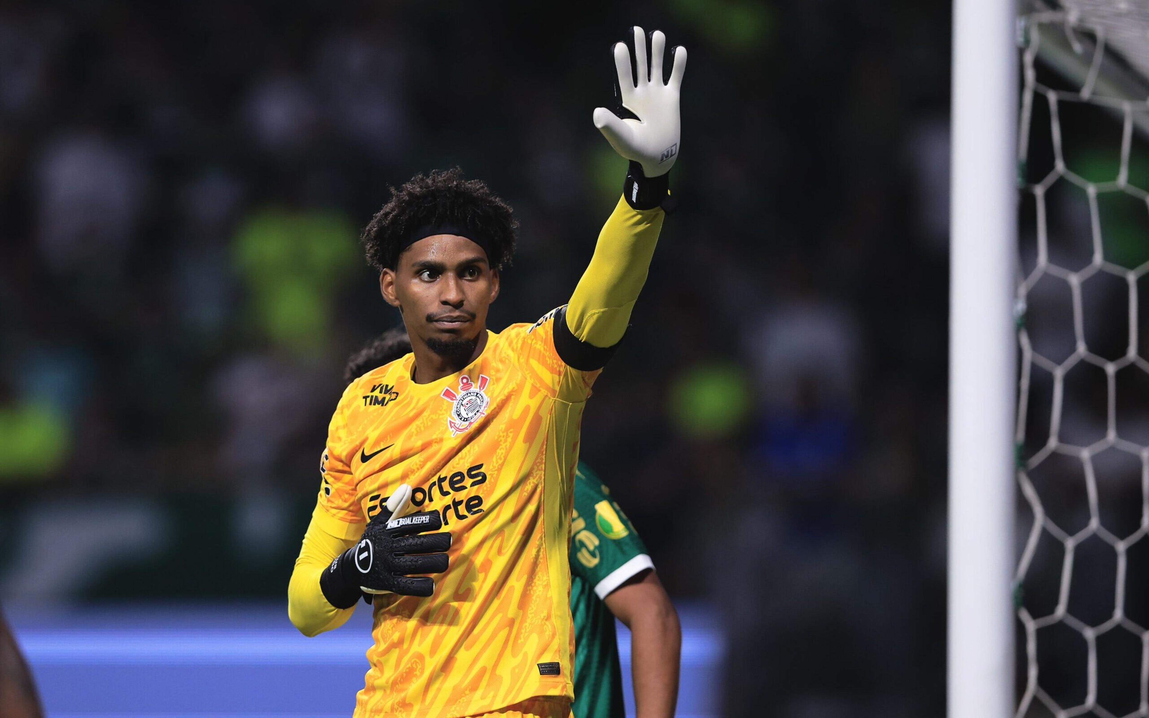 Herói do Corinthians, Hugo Souza critica postura do time no Dérbi: ‘Inconformado”