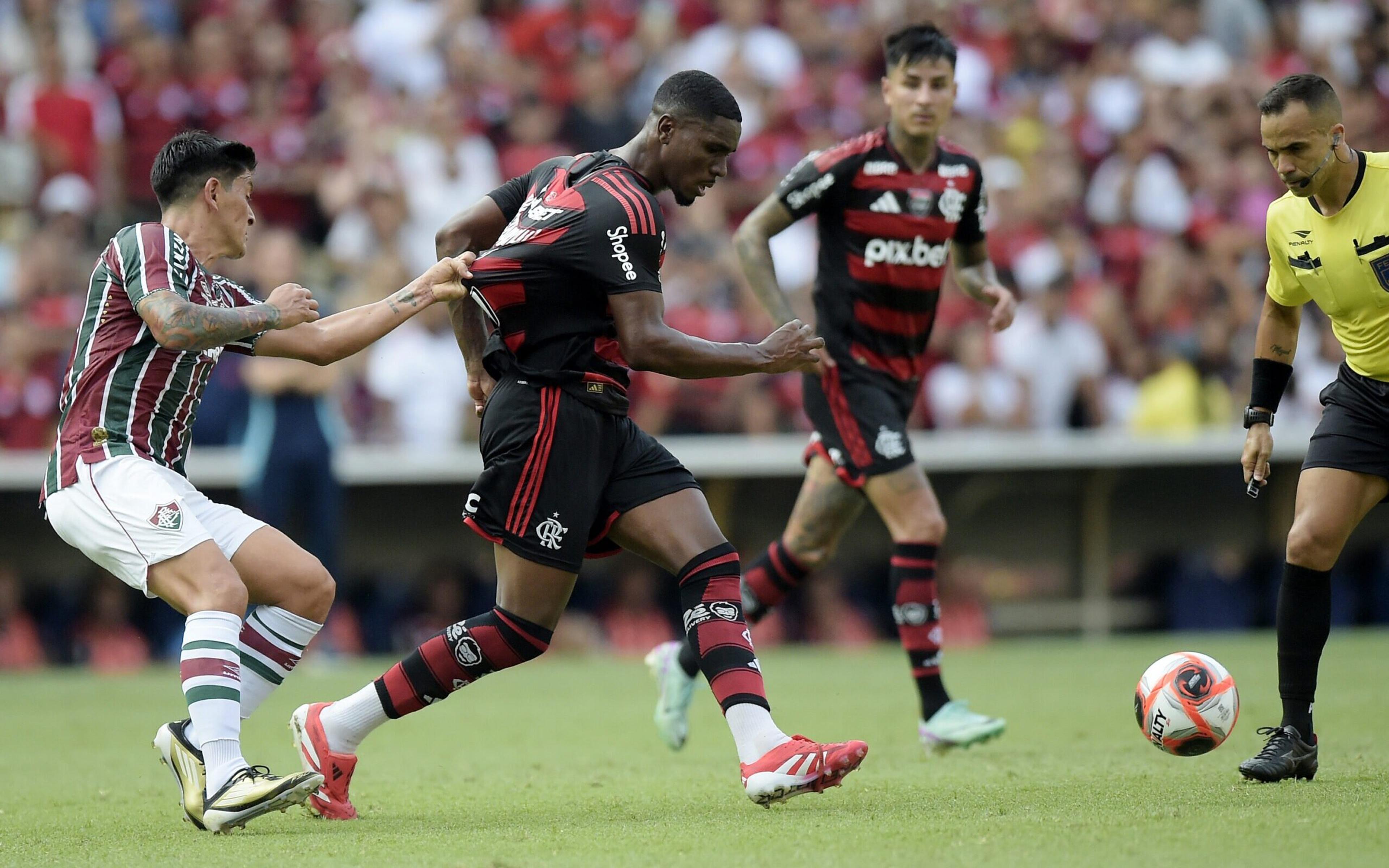 Filipe Luís compara Flamengo e Fluminense: ‘Mais fácil destruir do que construir’