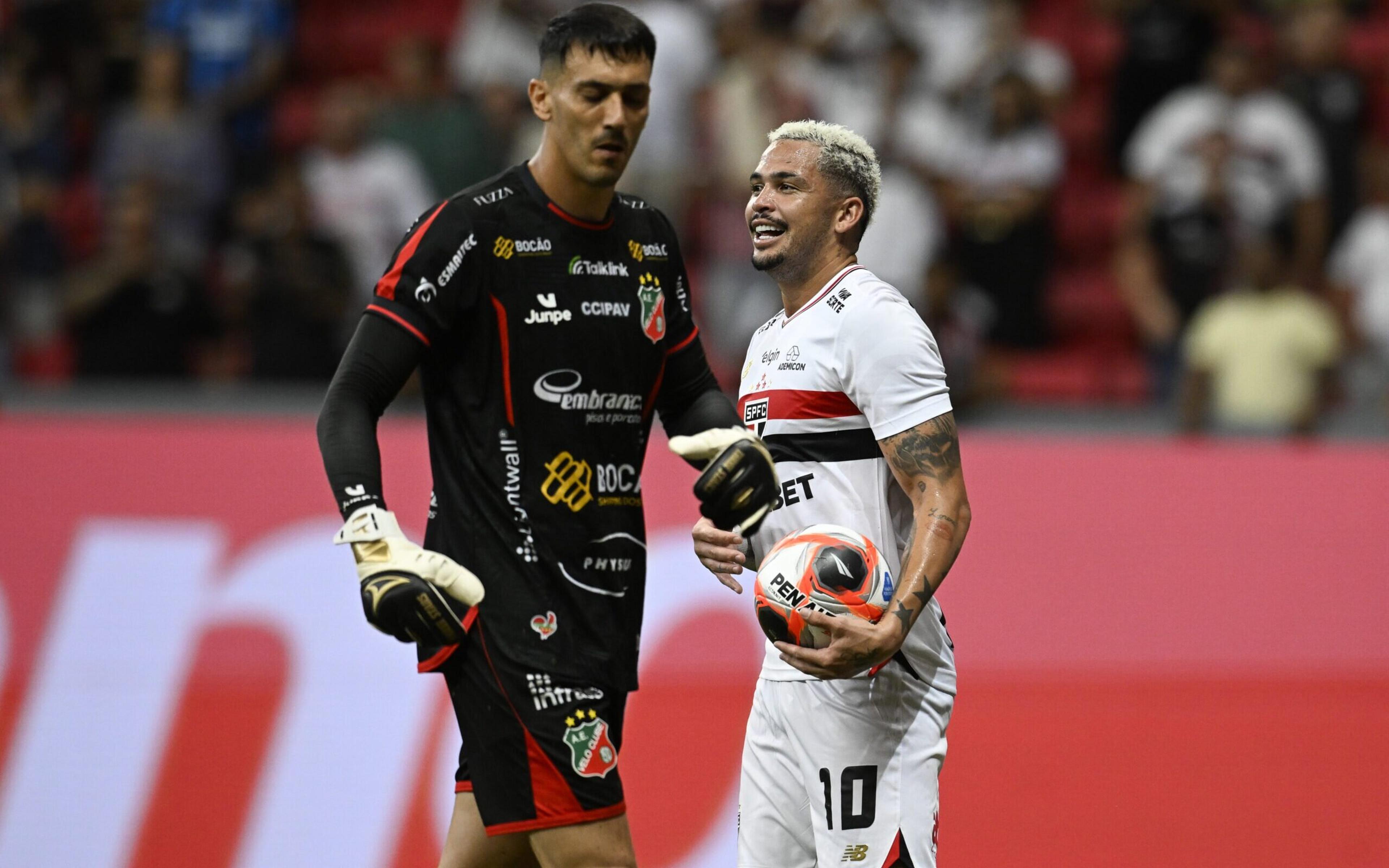 Com falha nos acréscimos, São Paulo fica no empate com o Velo Clube