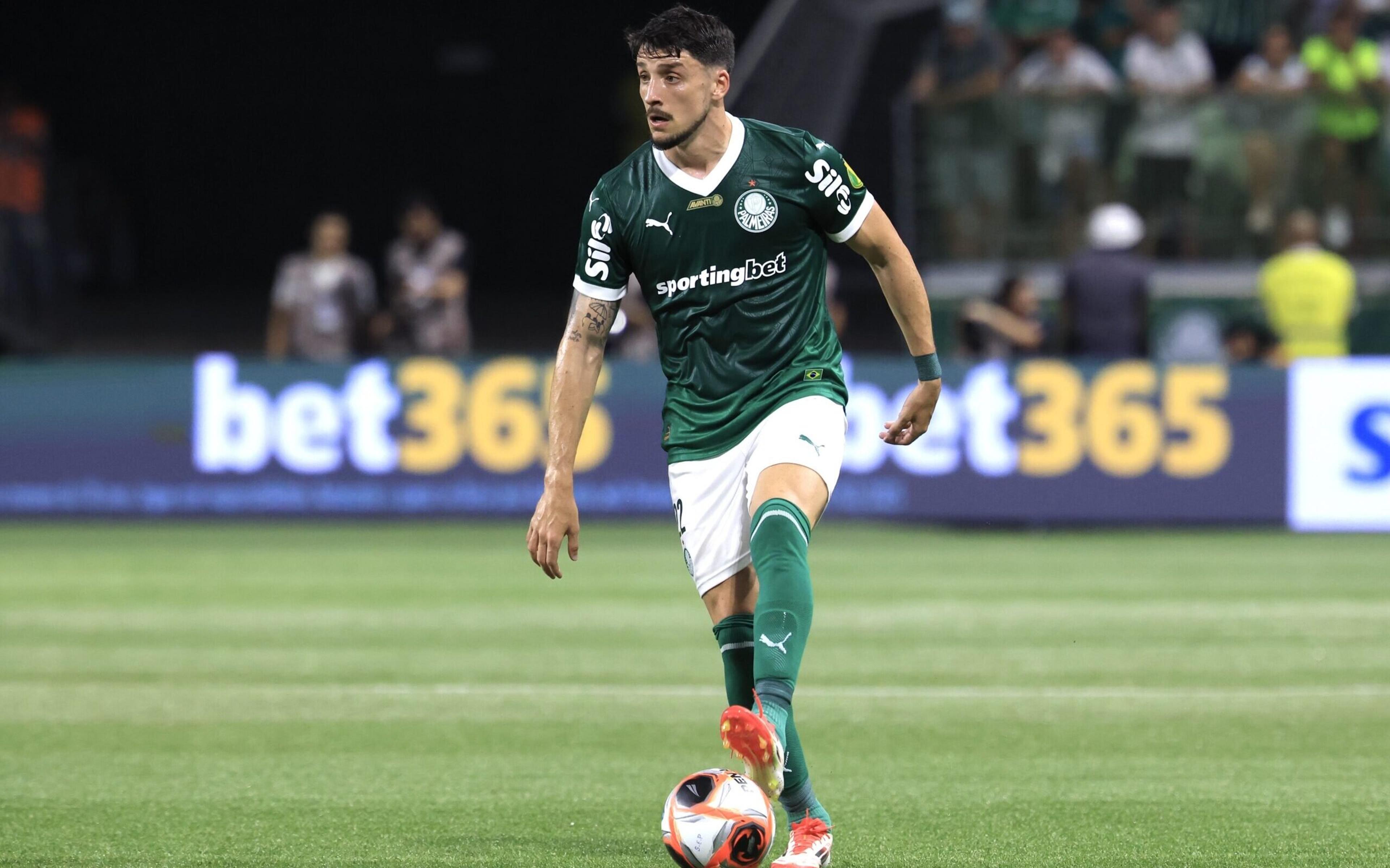 Piquerez se pronuncia sobre vaias após empate do Palmeiras: ‘Estão certos’