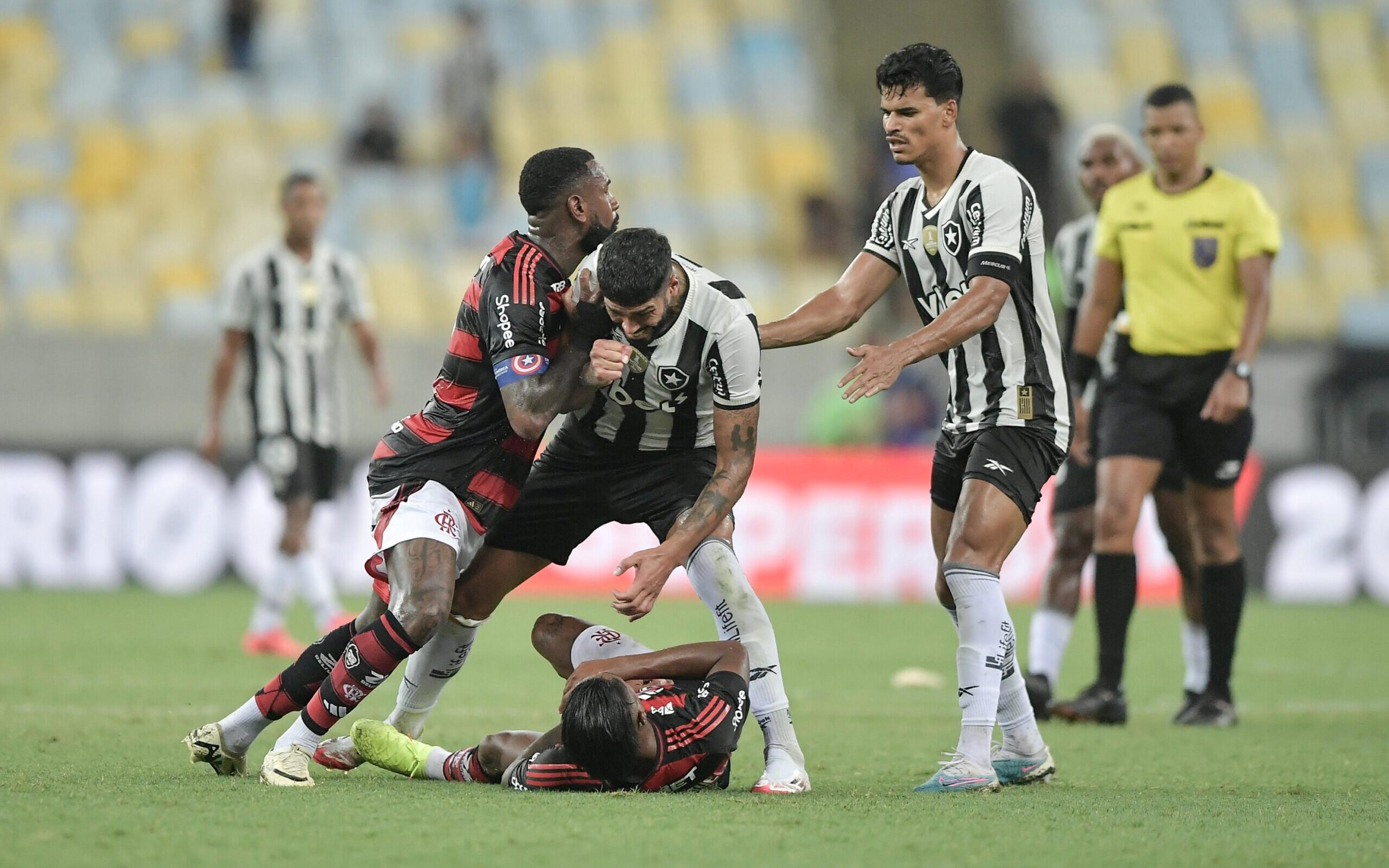 Saiba possíveis punições para os jogadores denunciados por briga em Flamengo x Botafogo