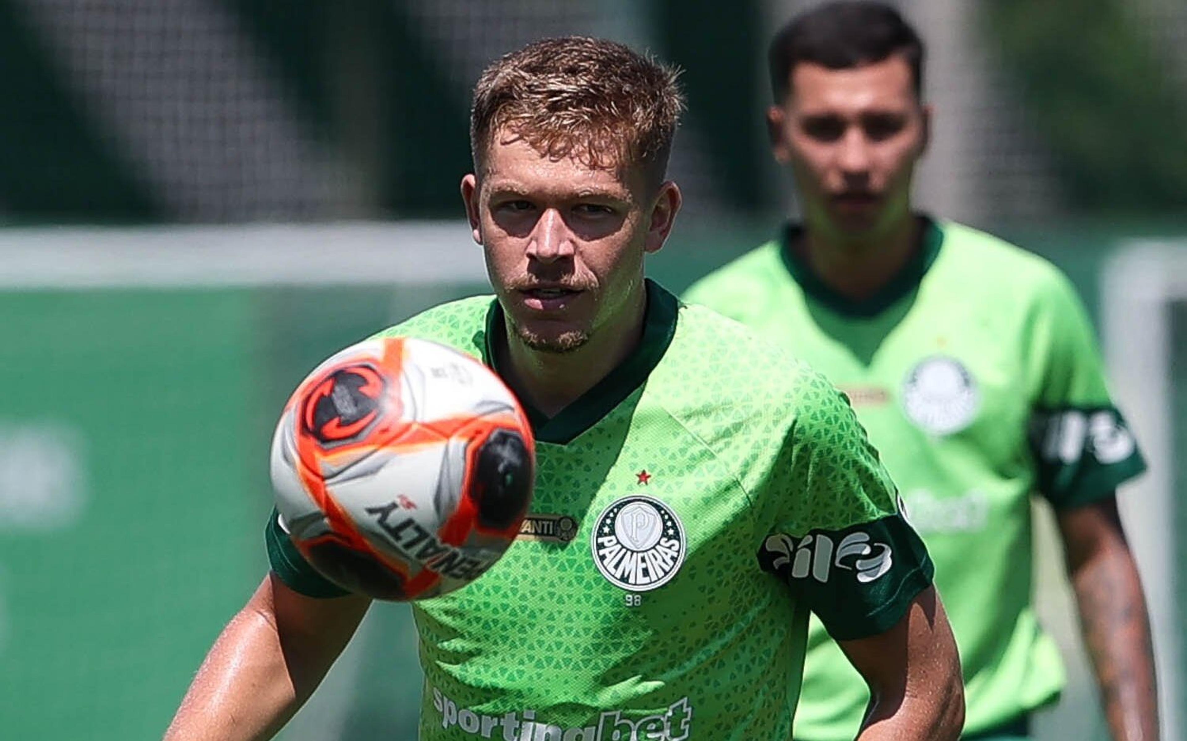 Bruno Fuchs faz primeiro treino, e Palmeiras encerra preparação para o Choque-Rei