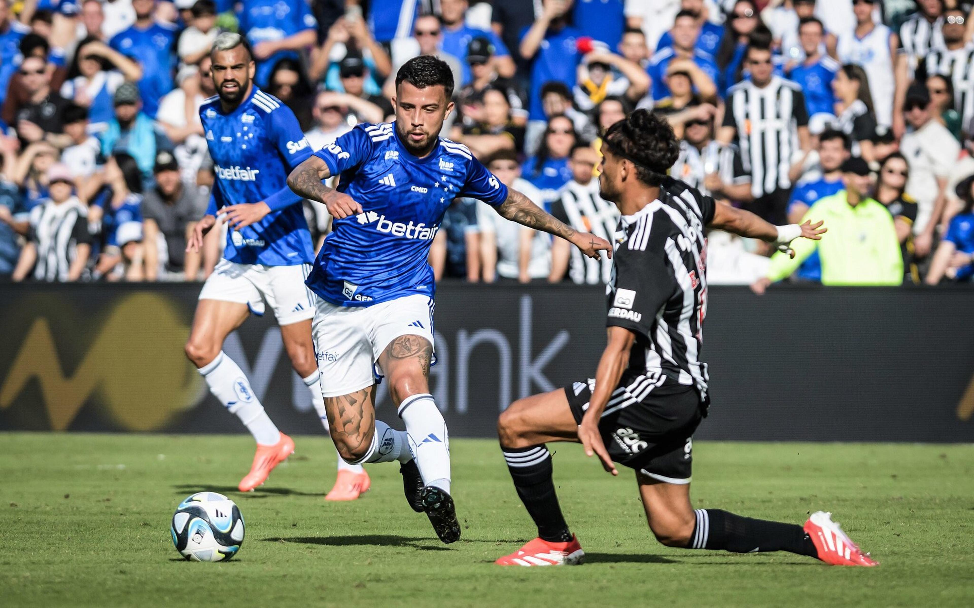 Cruzeiro x Atlético-MG: vidente aponta favorito para clássico mineiro