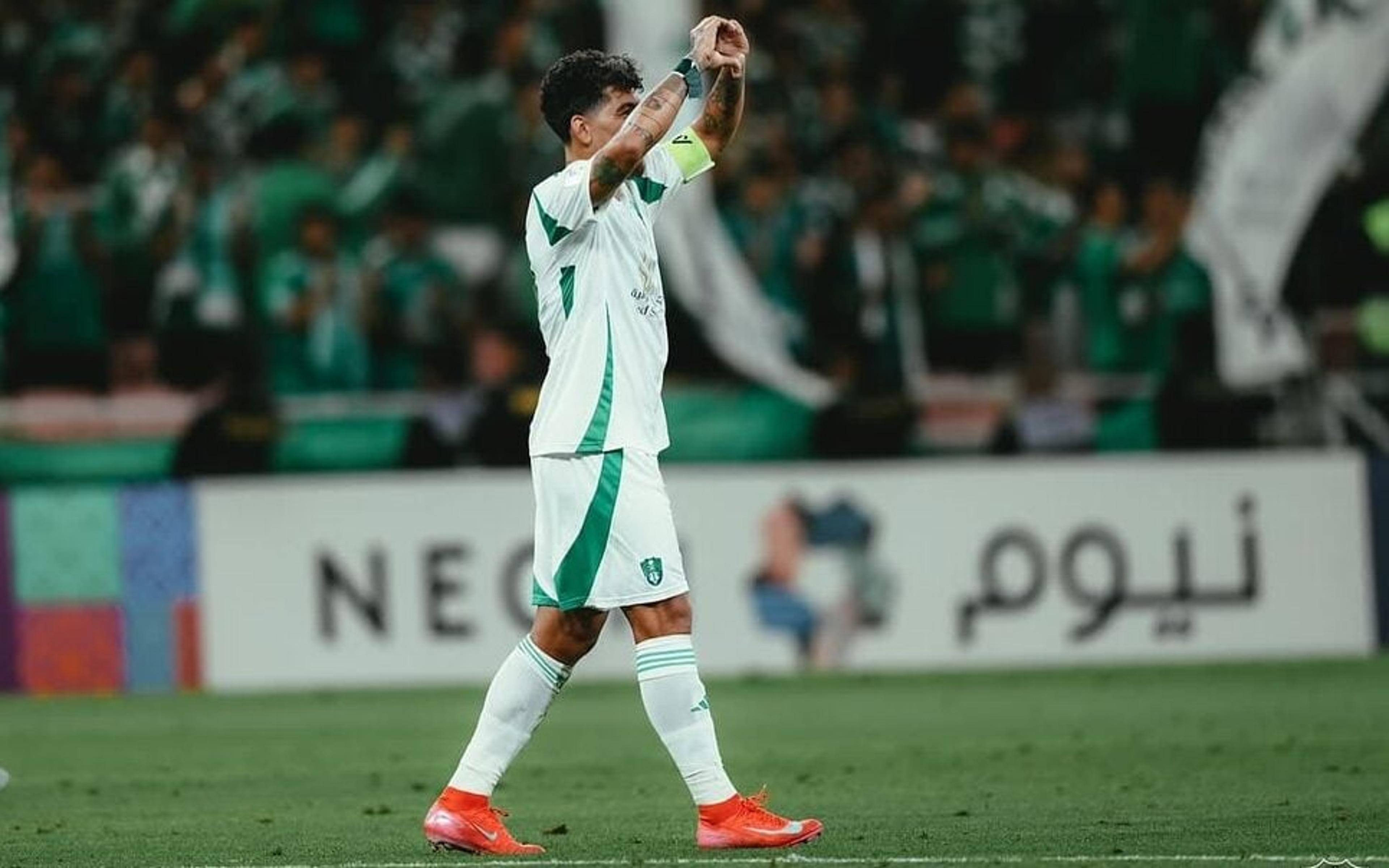 Firmino volta a marcar, Al-Ahli vence e lidera Champions da Ásia