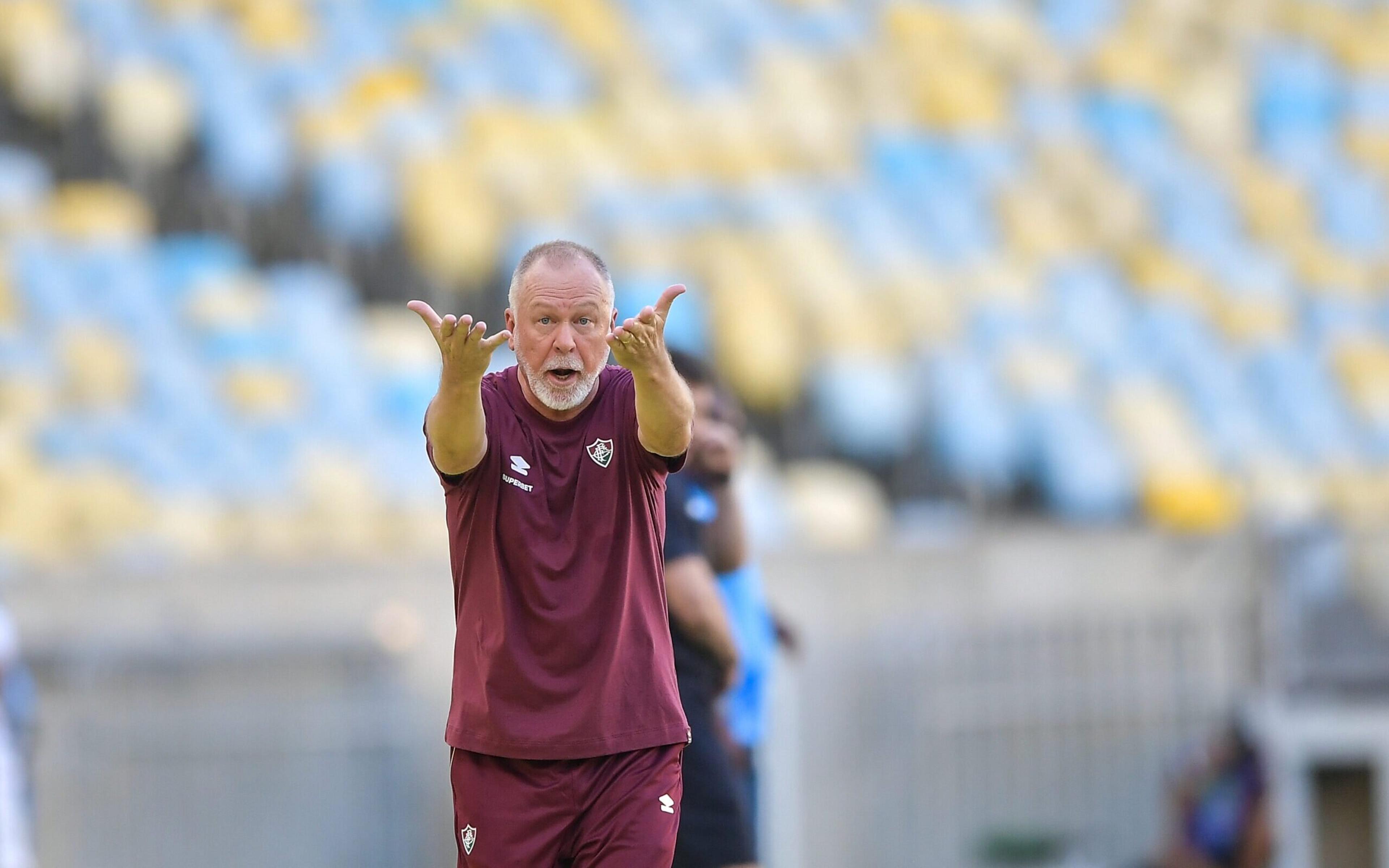 Mano Menezes esclarece sequência do Fluminense no mercado