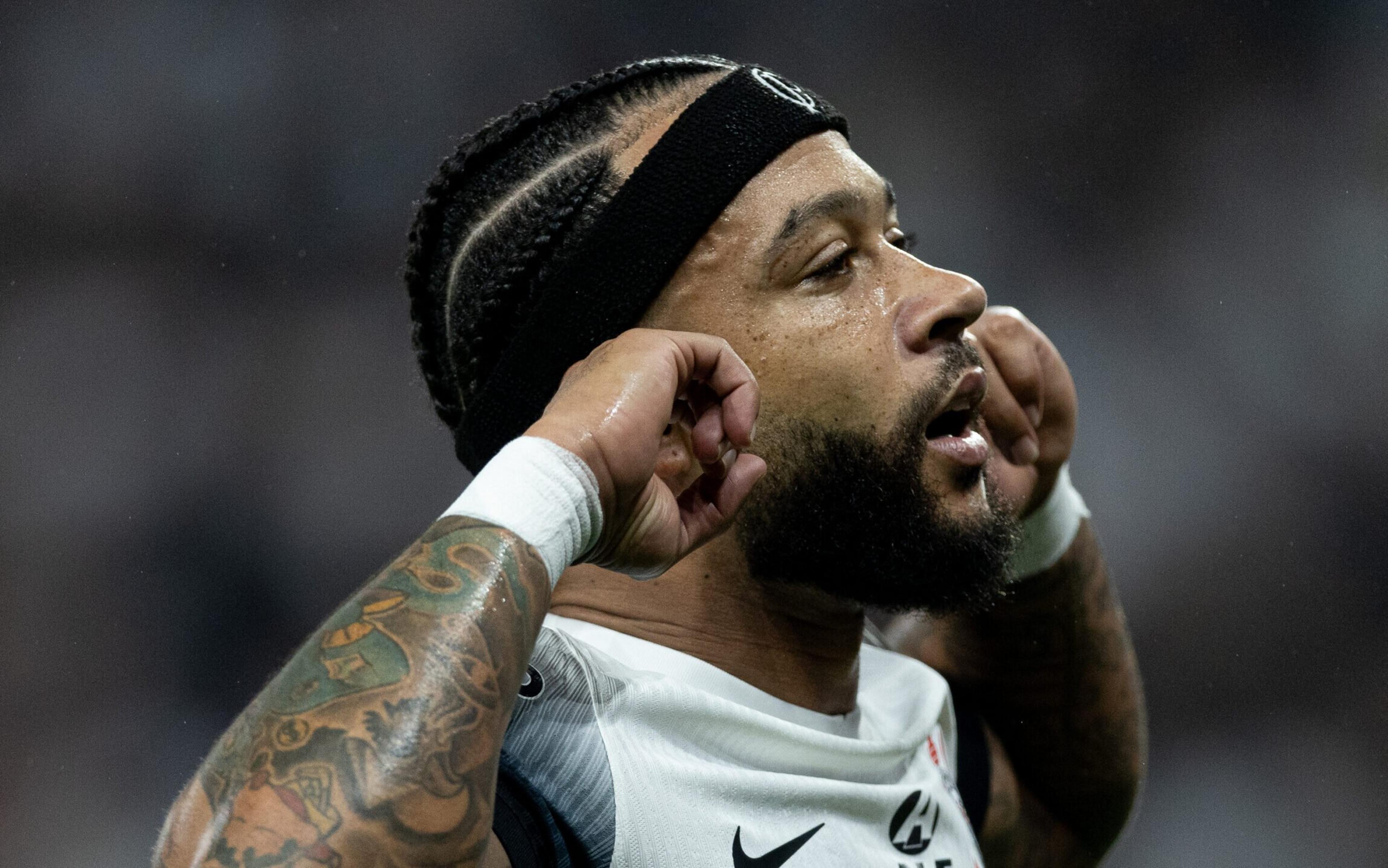 Presente antecipado: Corinthians prepara festa para estreia de Memphis com a 10