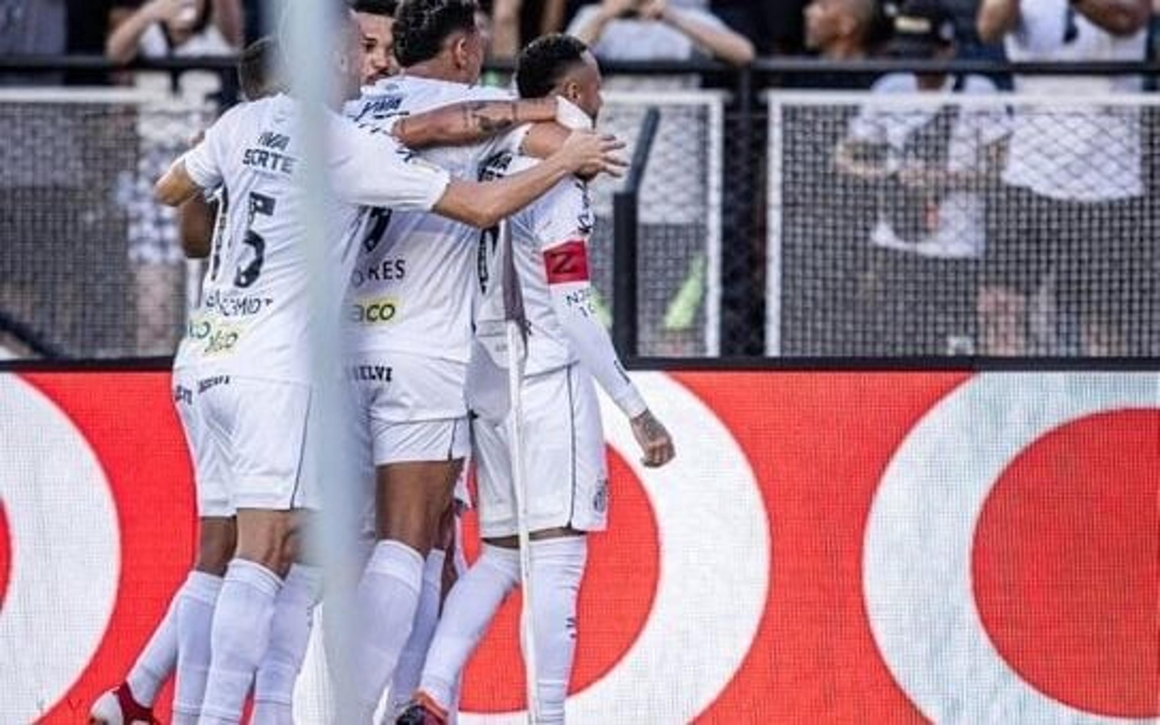 Neymar marca gol olímpico, Santos faz 3 a 0 e rebaixa a Inter de Limeira