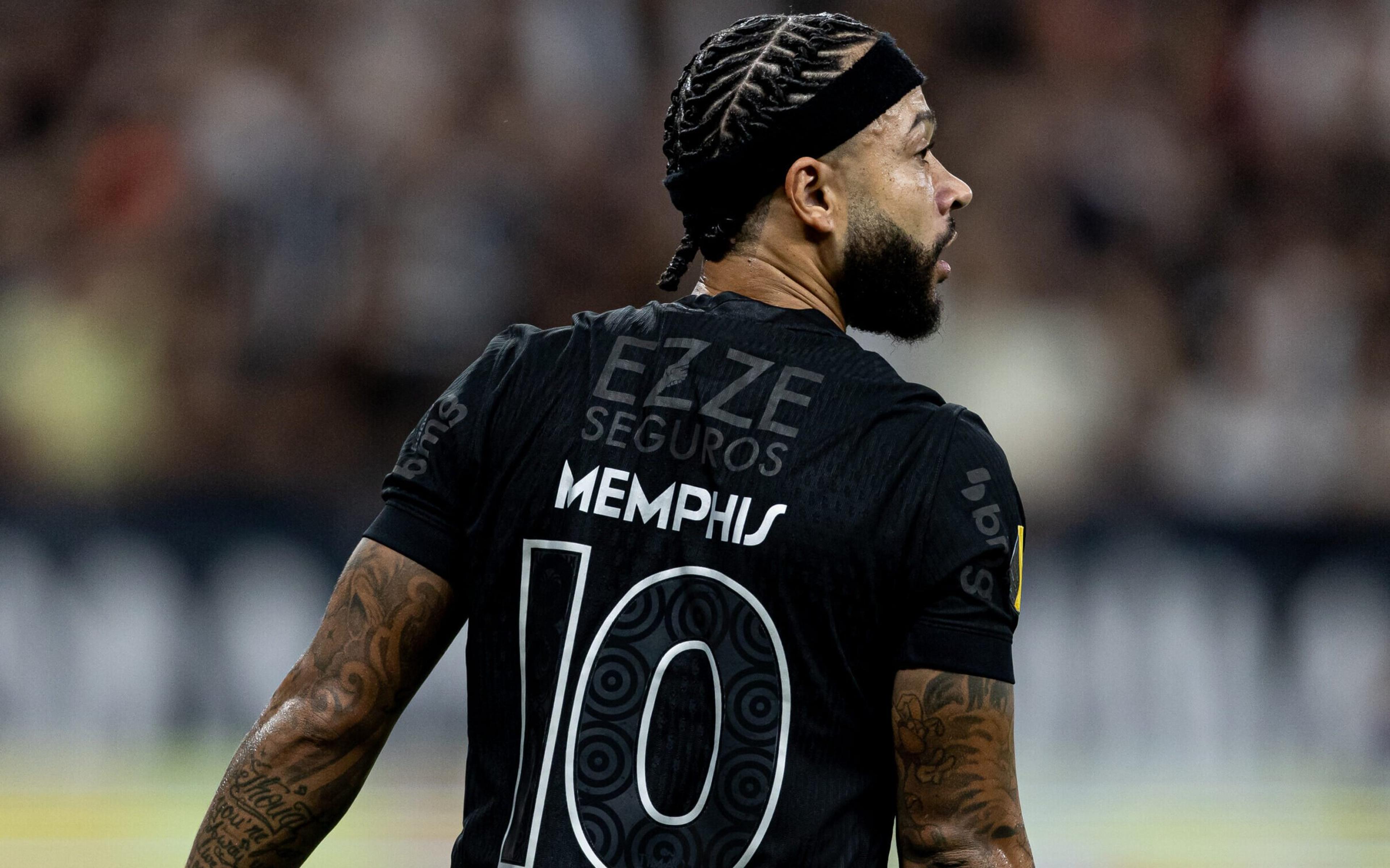 Memphis com a 10 impulsiona a venda de camisas do Corinthians