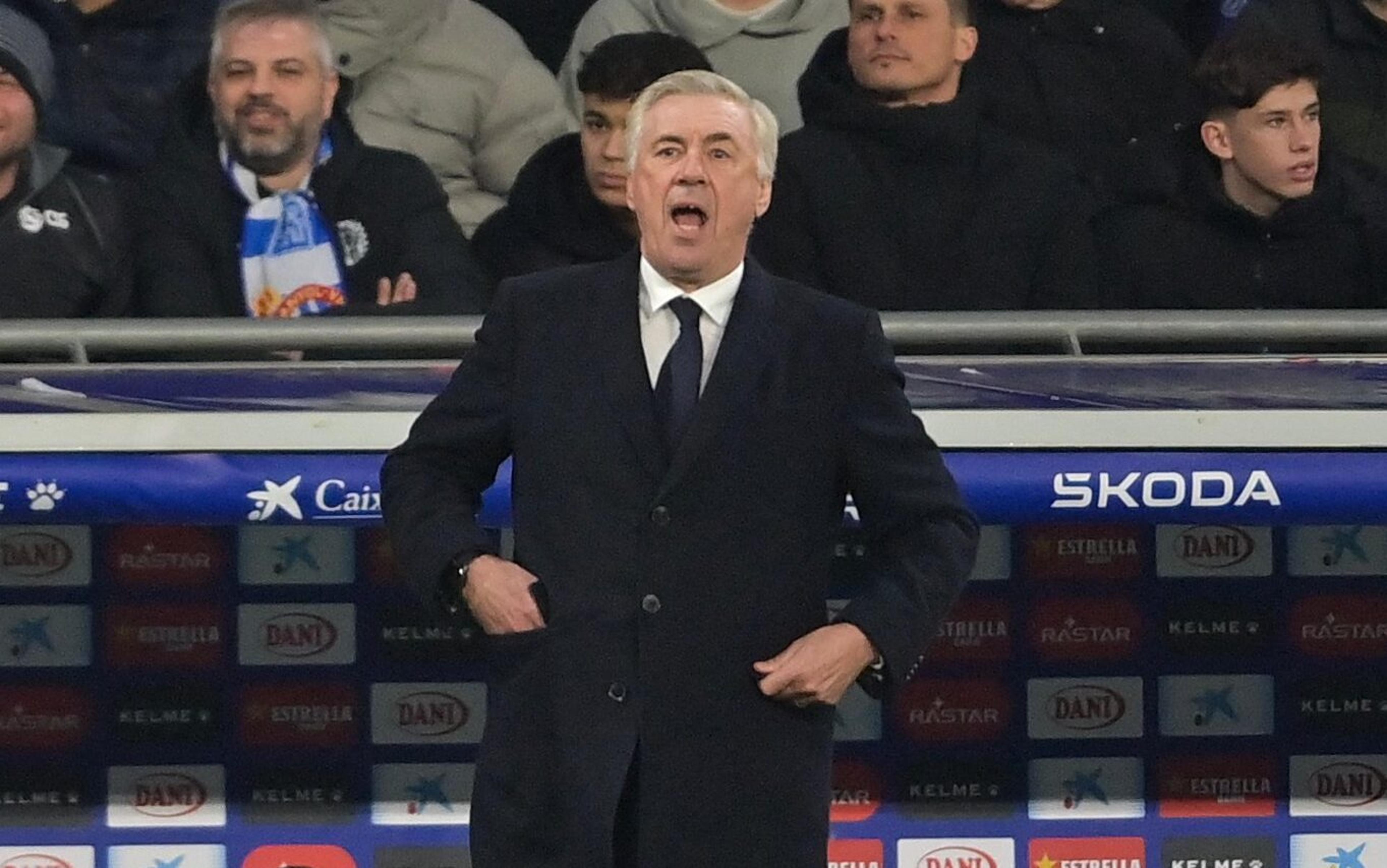 Ancelotti critica decisão de árbitro em falta em Mbappé: ‘Inexplicável’