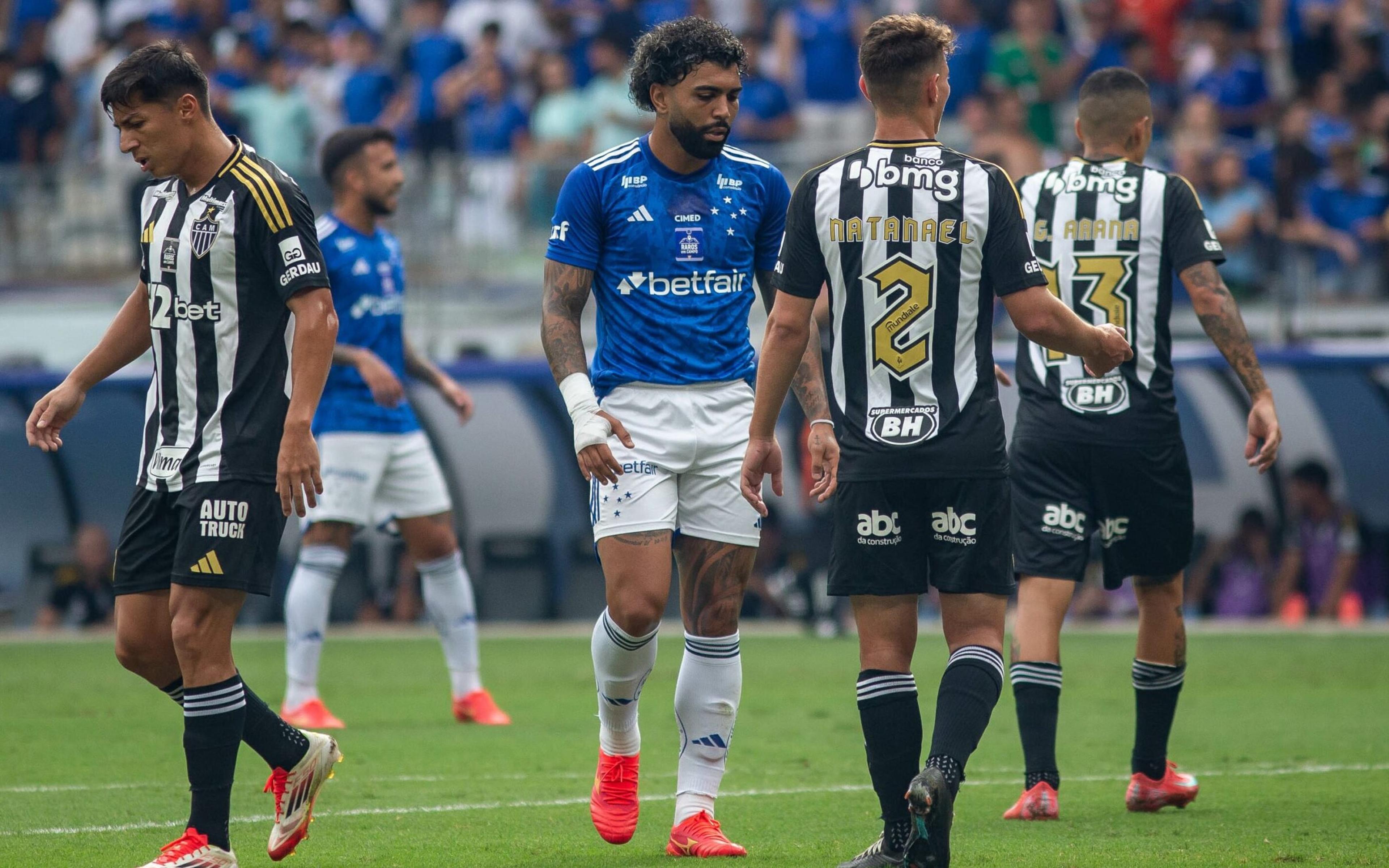 Gabigol é expulso ainda no primeiro tempo do clássico mineiro