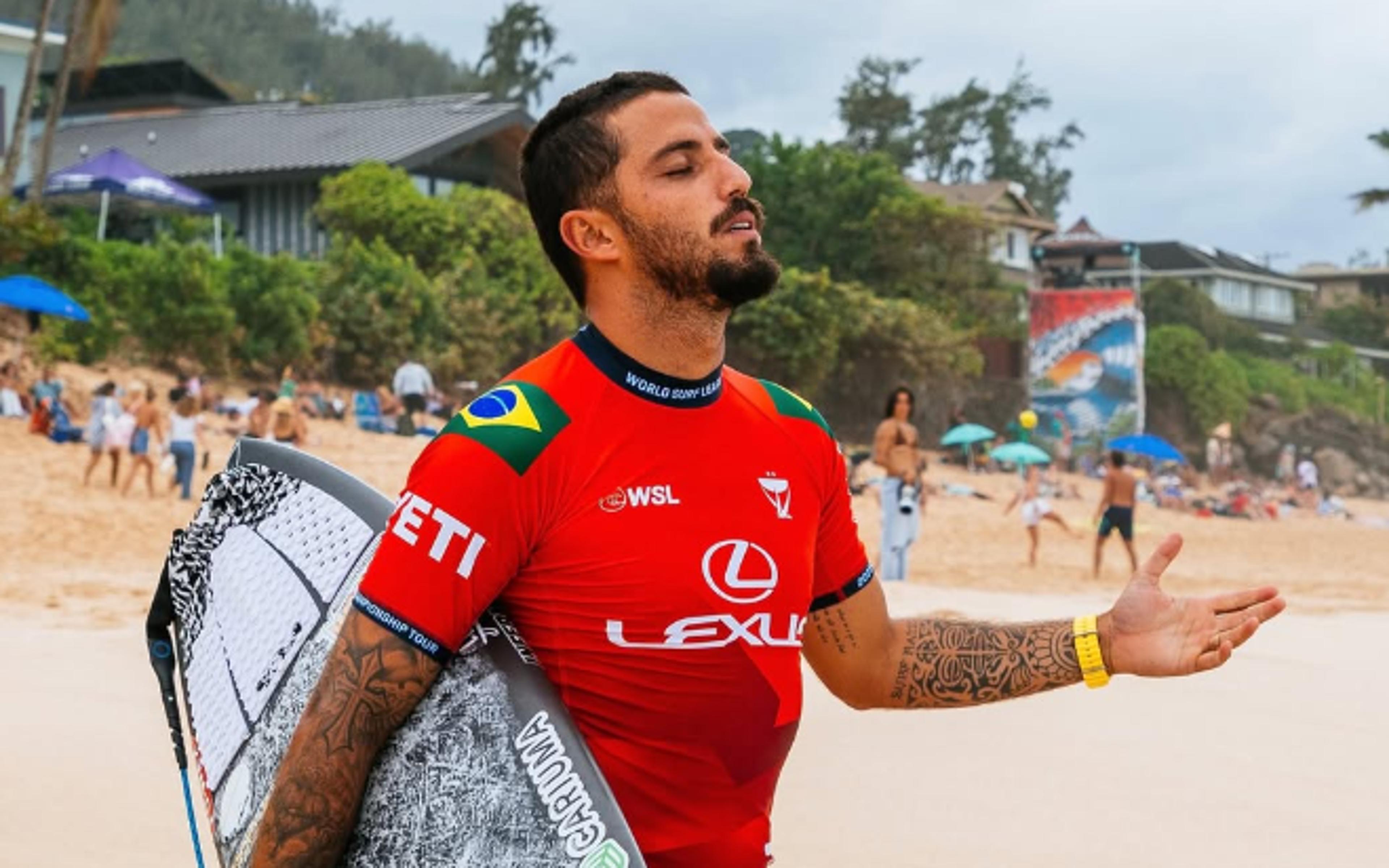 WSL: Filipe Toledo, Italo Ferreira e Yago Dora avançam de fase em Abu Dhabi; veja resultados