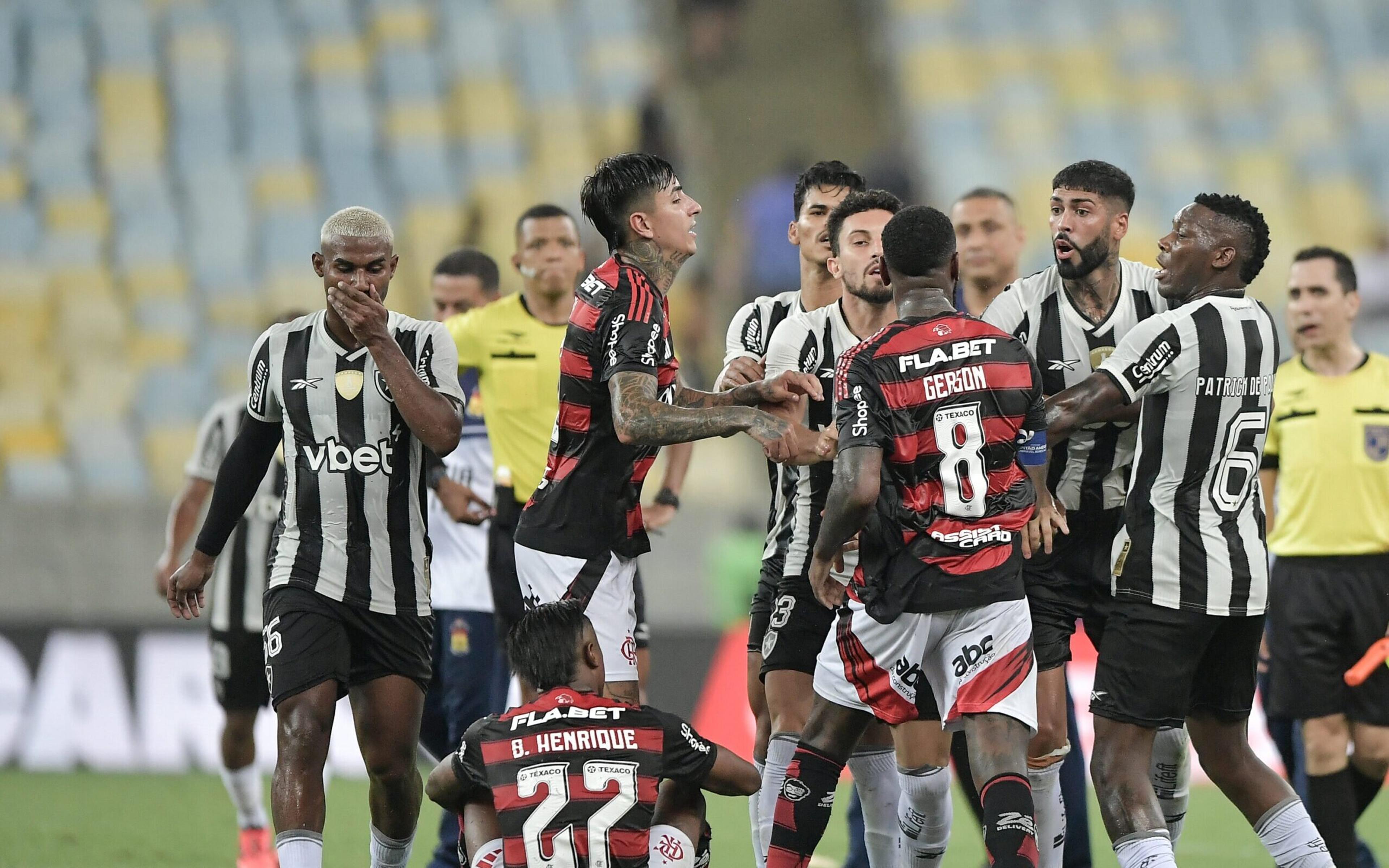 Flamengo 1 x 0 Botafogo acaba em briga, socos e expulsões; veja o vídeo