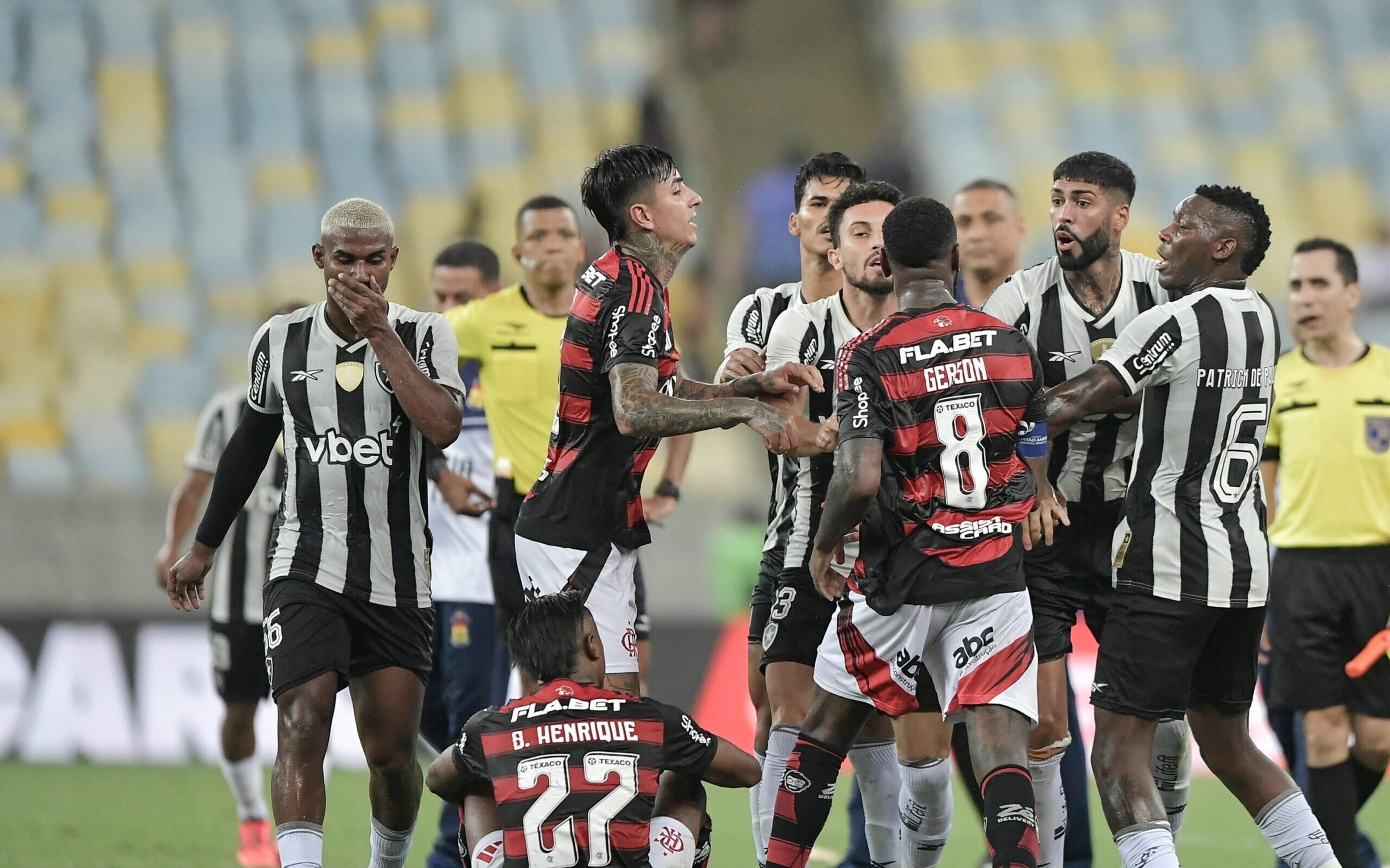 Narrador detona jogador após Flamengo x Botafogo: ‘Perdeu na bola e quis brigar’