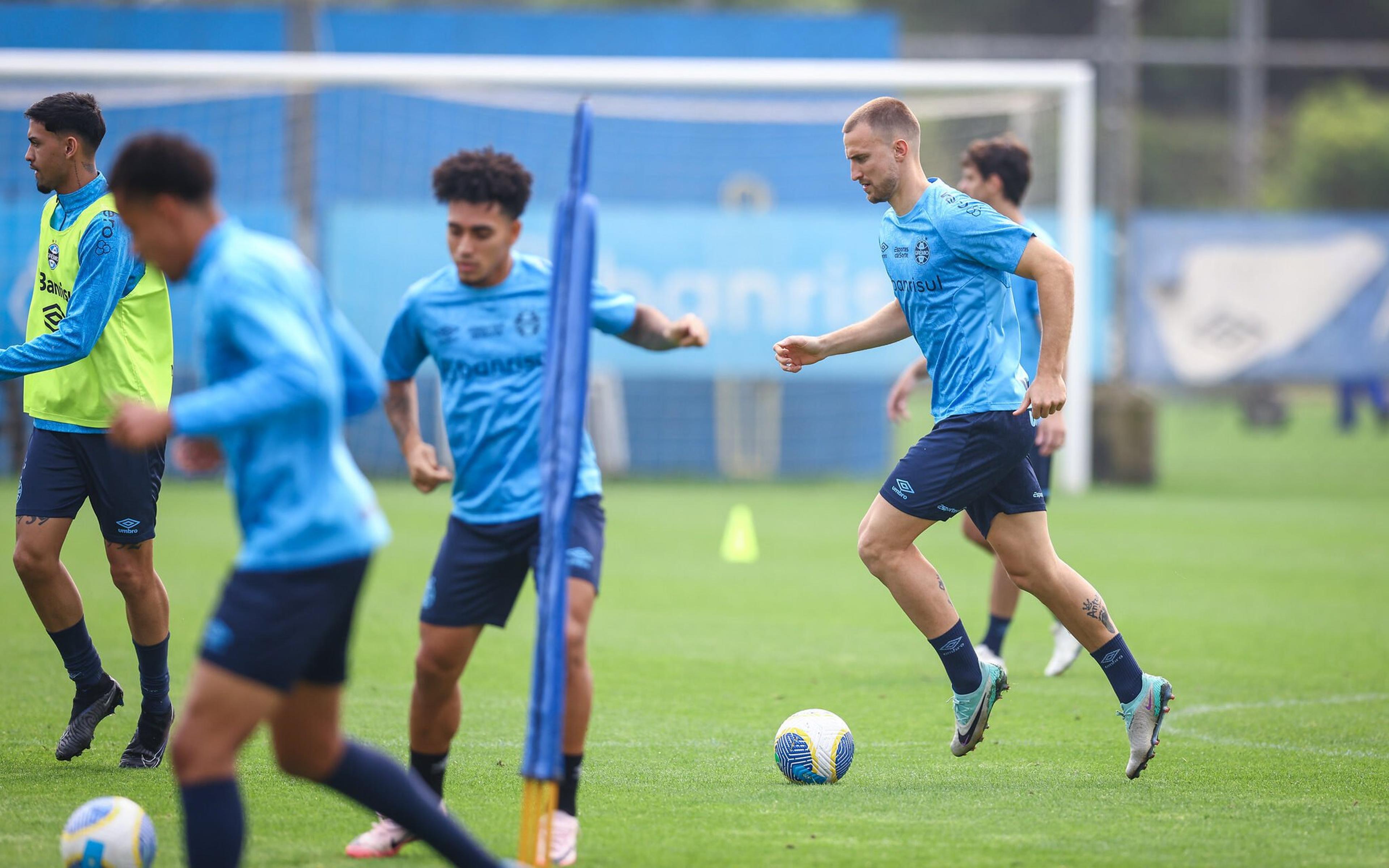 Rodrigo Ely tem renovação acertada com o Grêmio