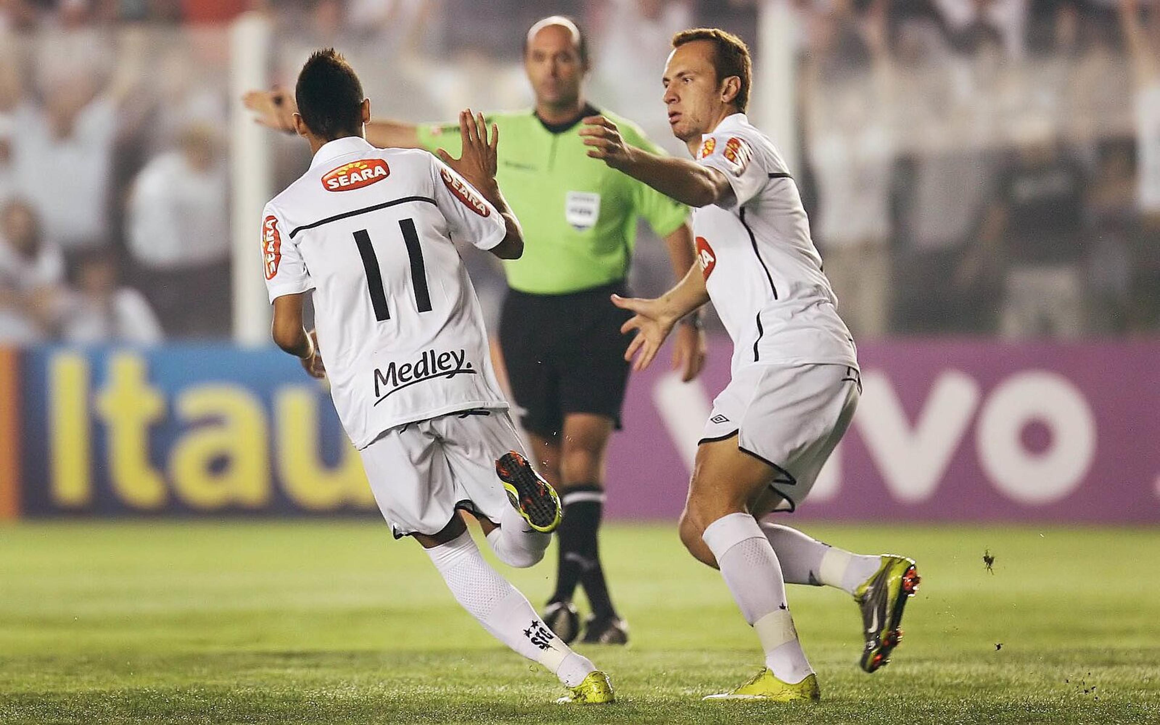 Bicampeão Paulista com o Santos, Zé Love relembra final diante do Corinthians