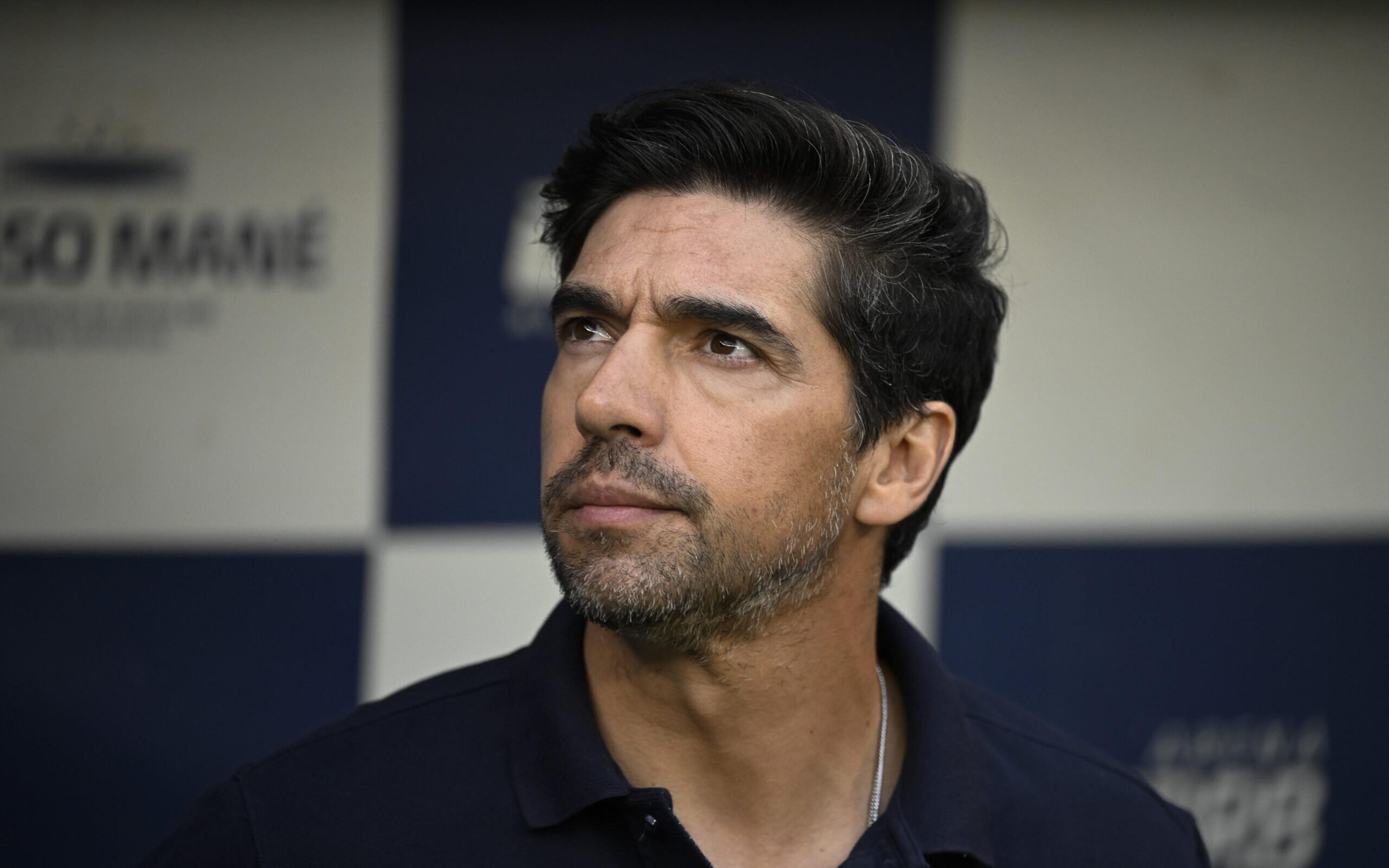 Abel Ferreira revela choro e momento de maior vergonha no Palmeiras: ‘Sangrei por dentro’