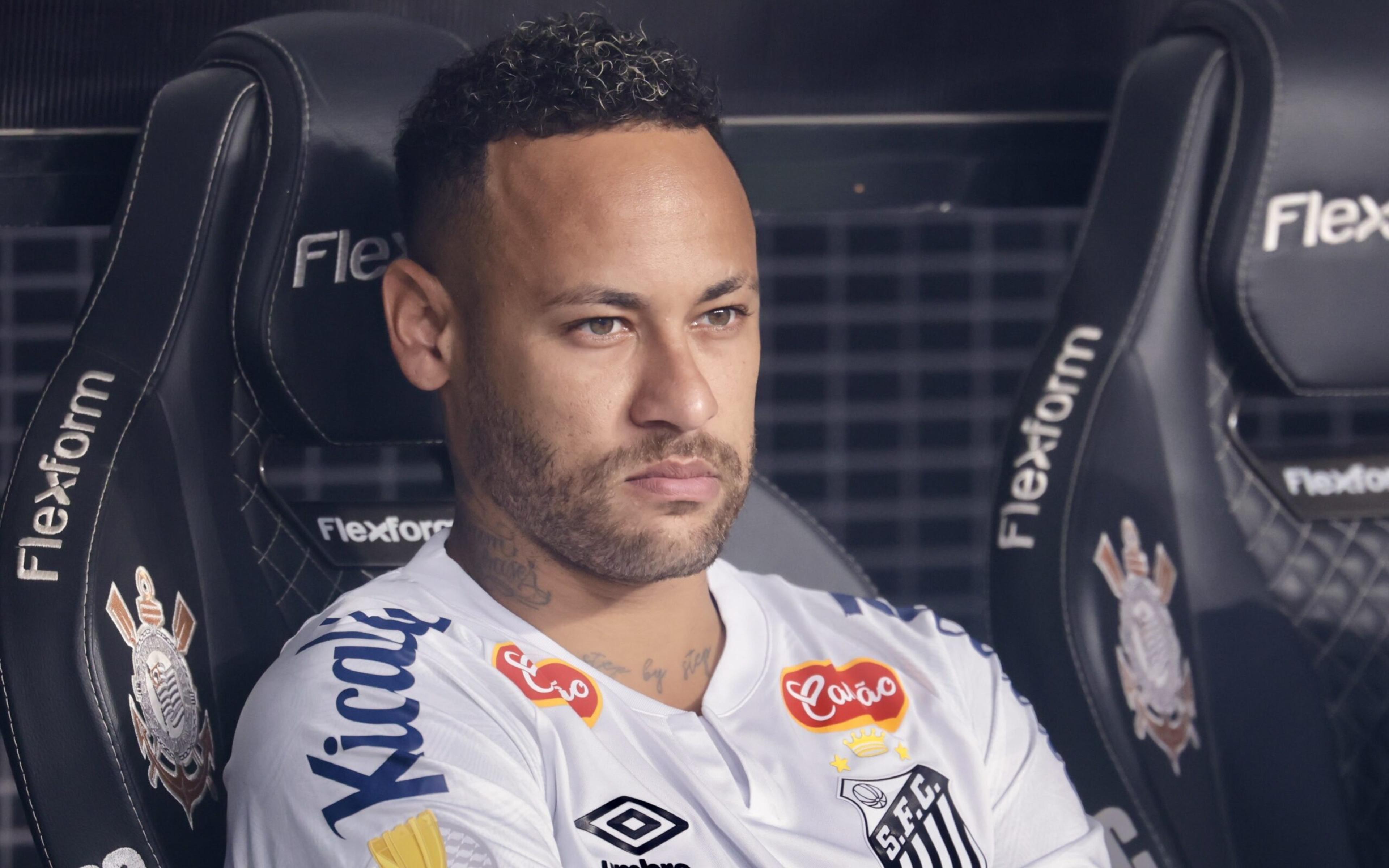 Neymar chora no vestiário do Santos antes do clássico: ‘Desespero no coração’