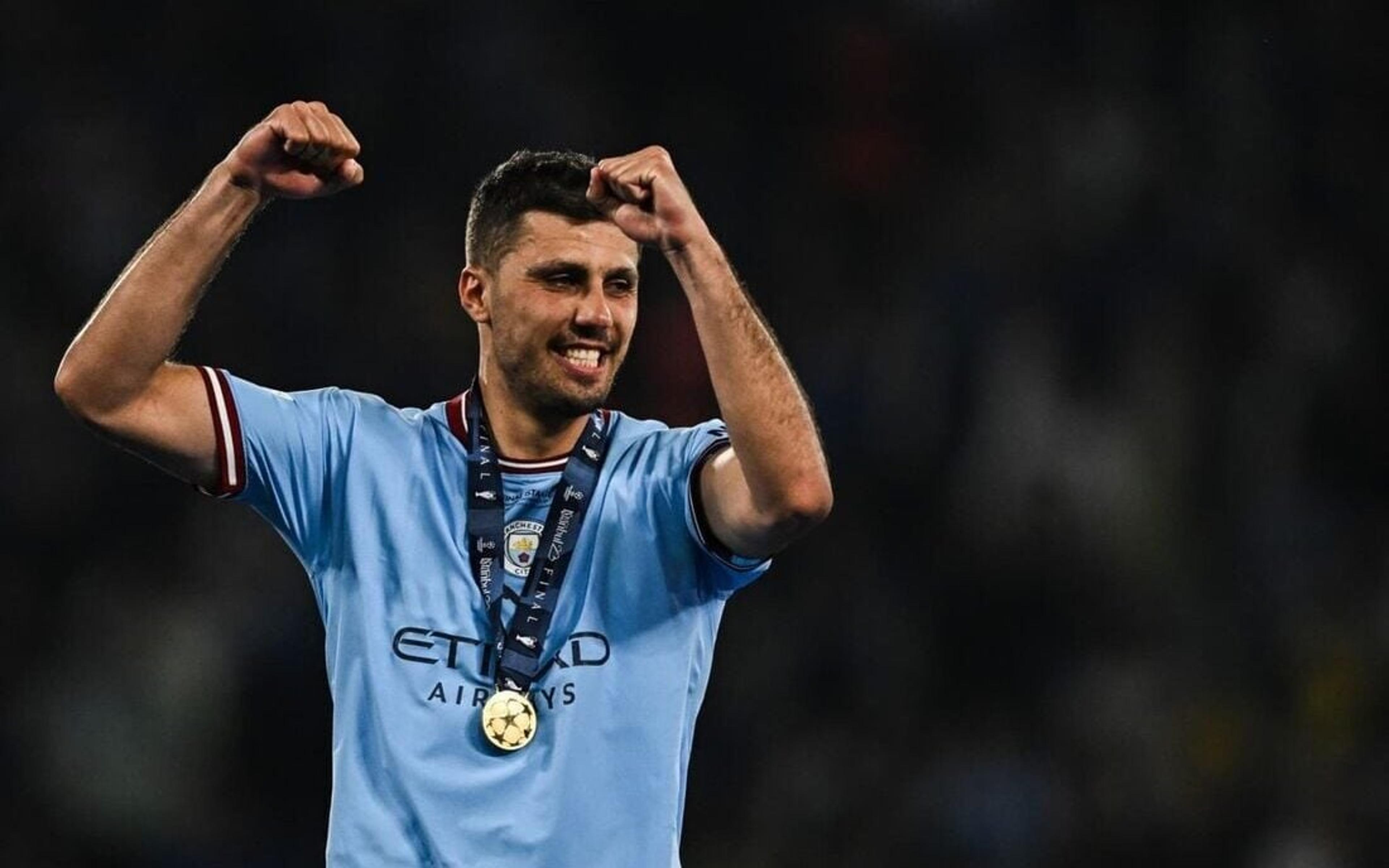 Rodri retorna aos treinos do Manchester City após cinco meses; veja o vídeo