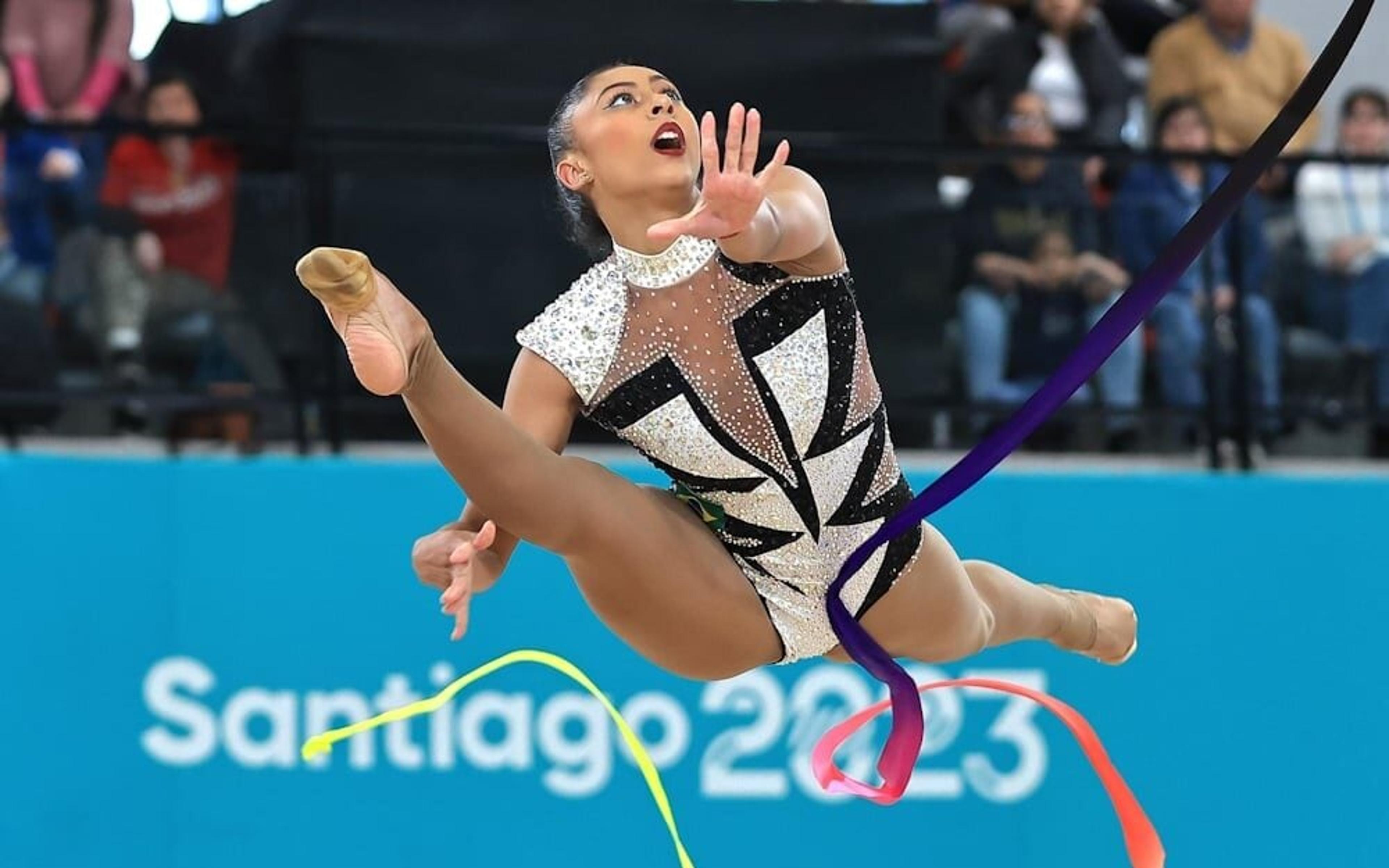 De olho em LA 2028, Babi Domingos celebra novo momento da ginástica rítmica