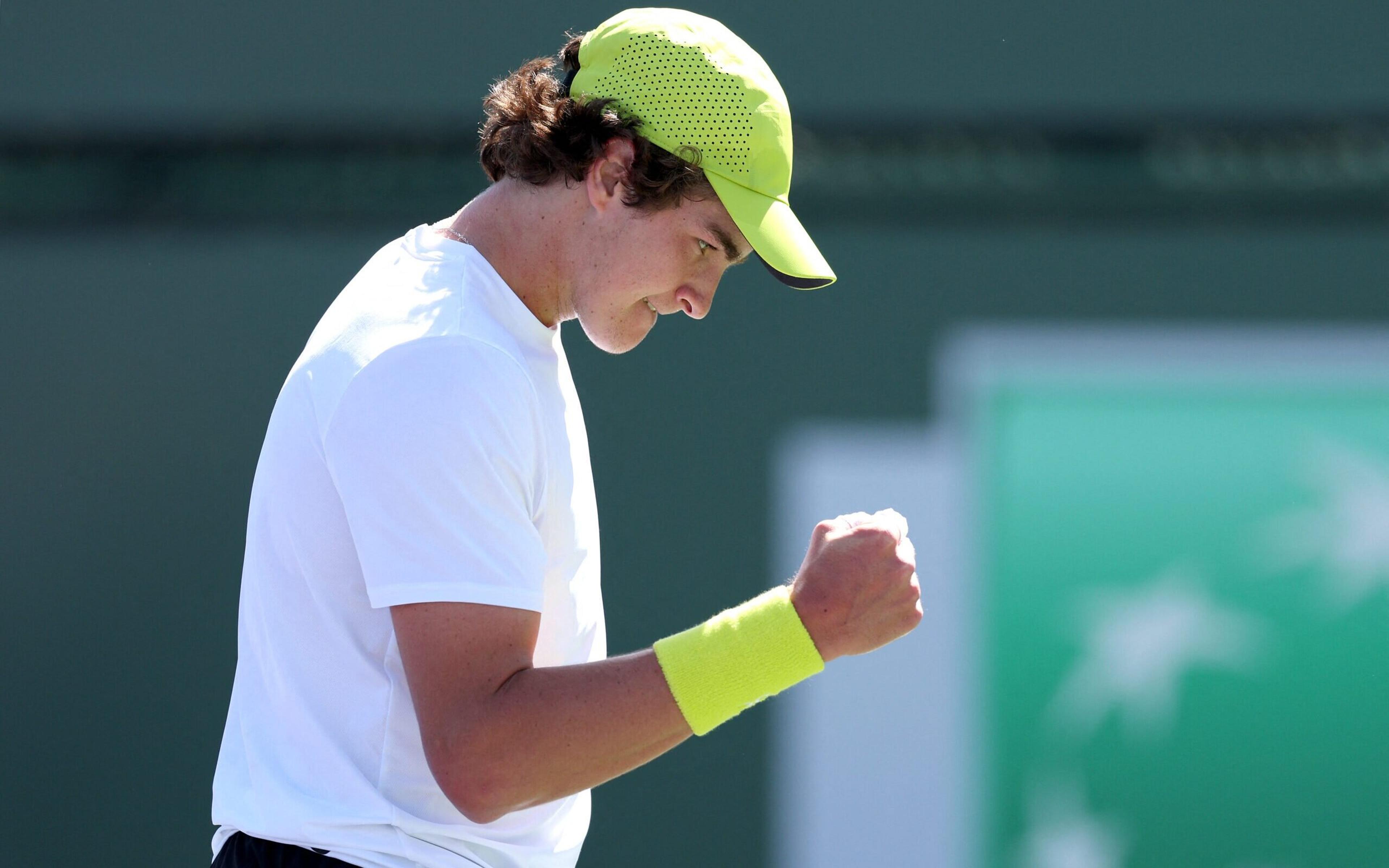 João Fonseca vence duas vezes no tiebreak e é campeão do Challenger de Phoenix