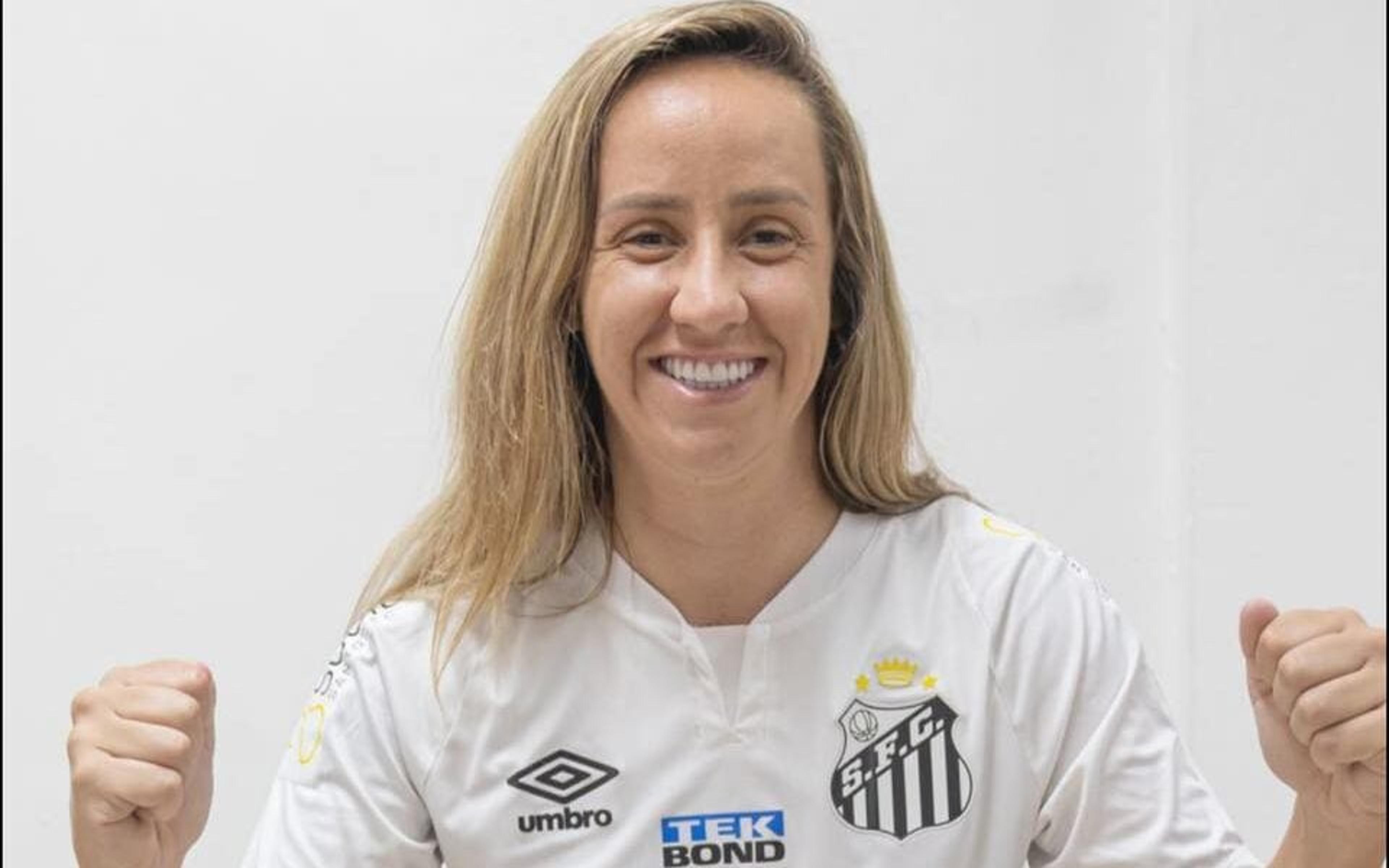 Pardal, do Santos, fala sobre ser mulher no futebol: ‘Desafios de todos os lados’