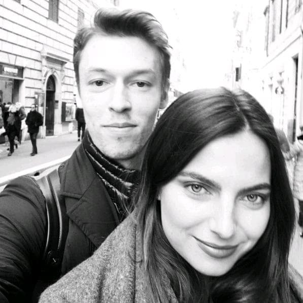 Filha de Nelson Piquet namora piloto russo da F-1 - Lance!