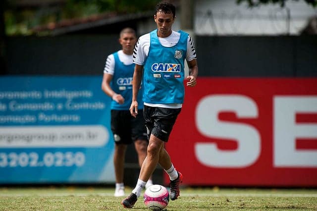 Diego Pituca é Promovido Ao Profissional Do Santos - Lance!