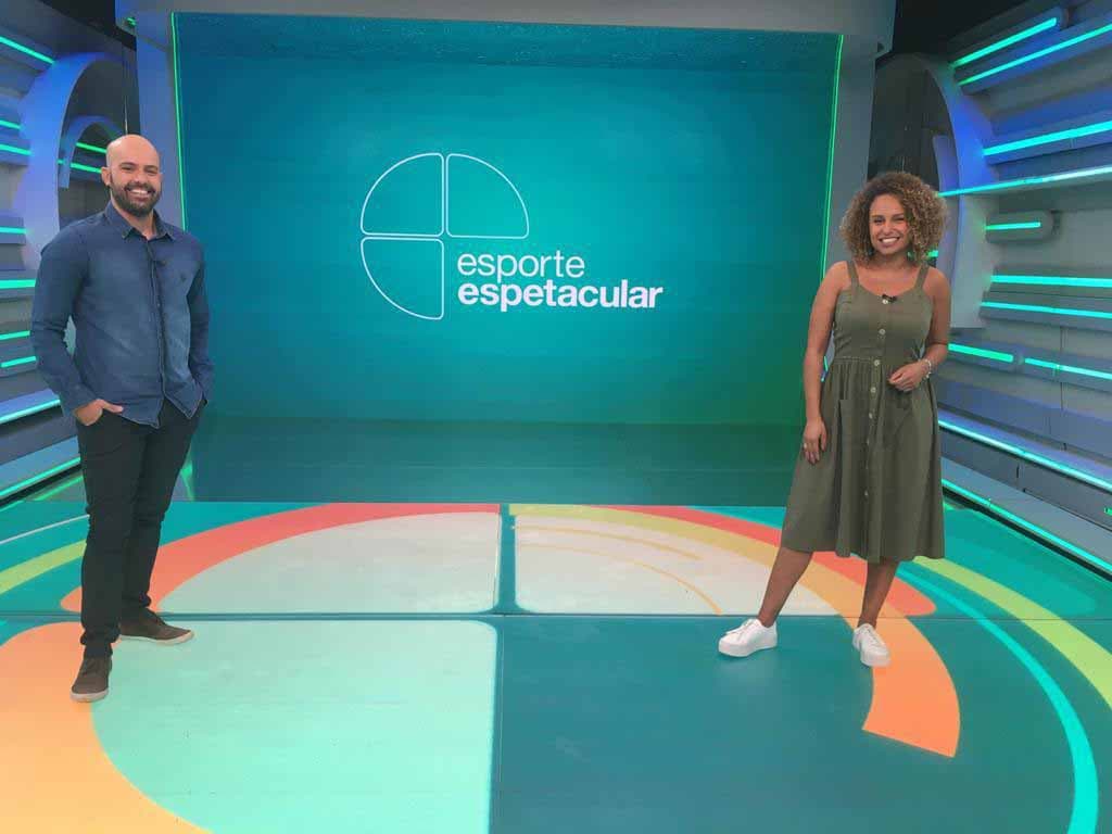 Jornalista karine alves