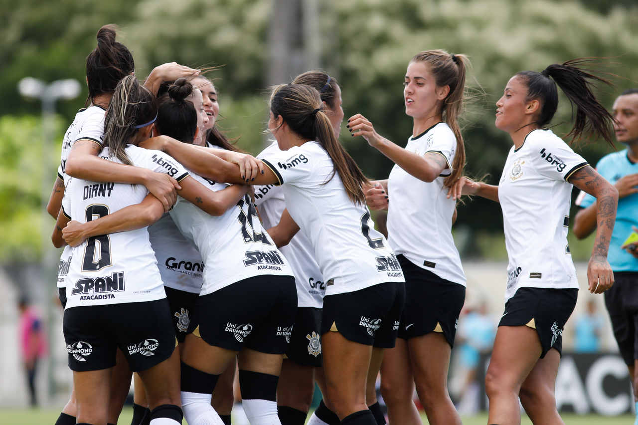 Corinthians goleia o Ceará por 14 a 0 em estreia no Brasileirão ...