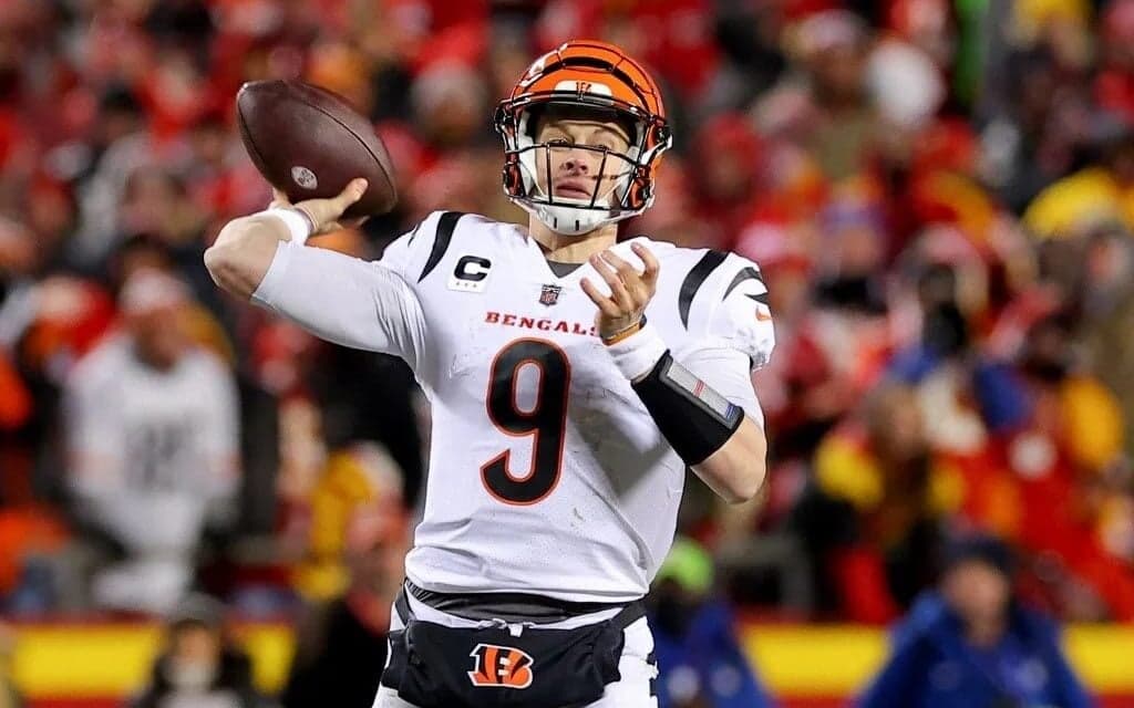 Joe Burrow, White Bengal Uniform.  Bengals cheerleaders, Bengals football,  Joe burrow