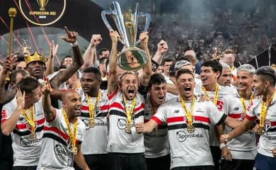 Campeão de tudo: Veja camisas do São Paulo que ganharam títulos