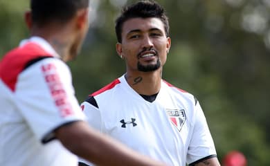 São Paulo acerta detalhes com zagueiro por negócio para 2023