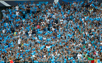 Torcida do Corinthians estabelece novo recorde de público em jogos de futebol  feminino no Brasil