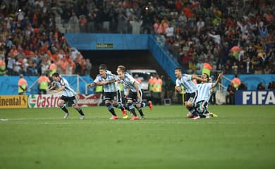 Todas as disputas por pênaltis na história da Copa do Mundo - Lance!